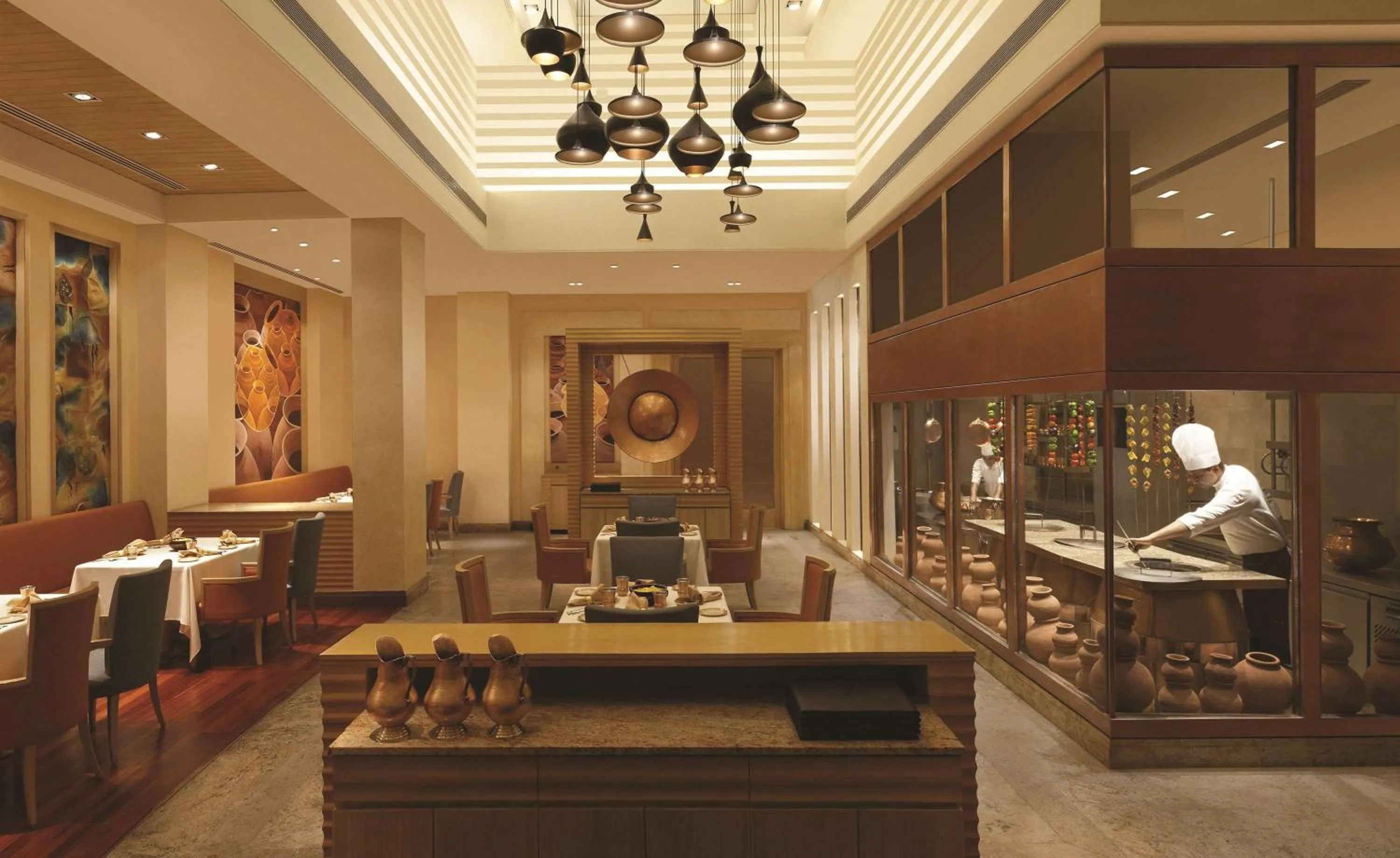 Restaurant/places to eat in DoubleTree by Hilton Agra