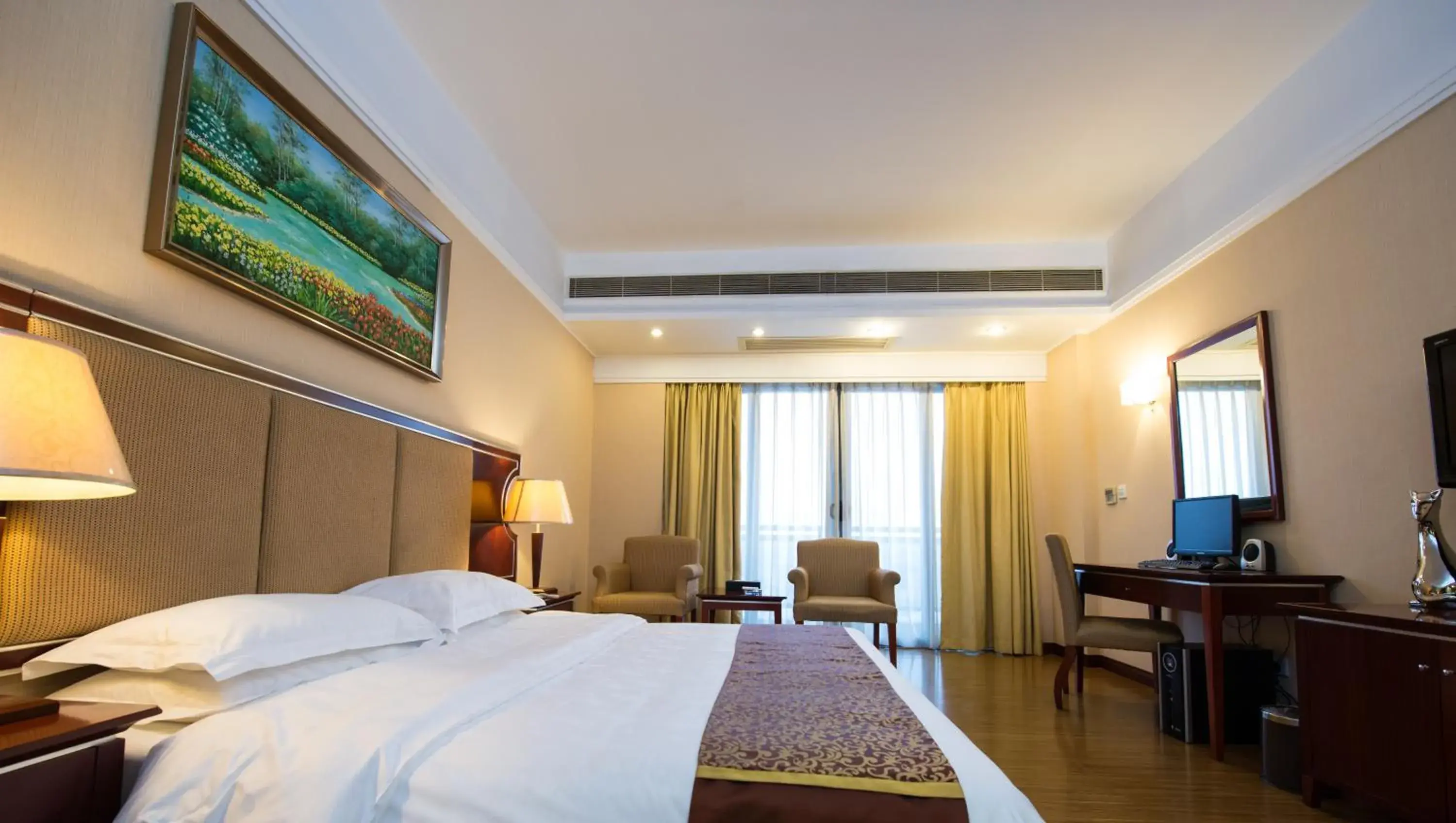 Standard King Room in 悦丰酒店广州银丰国际公寓北站店 Standard King Room in 悦丰酒店广州银丰国际公寓北站店