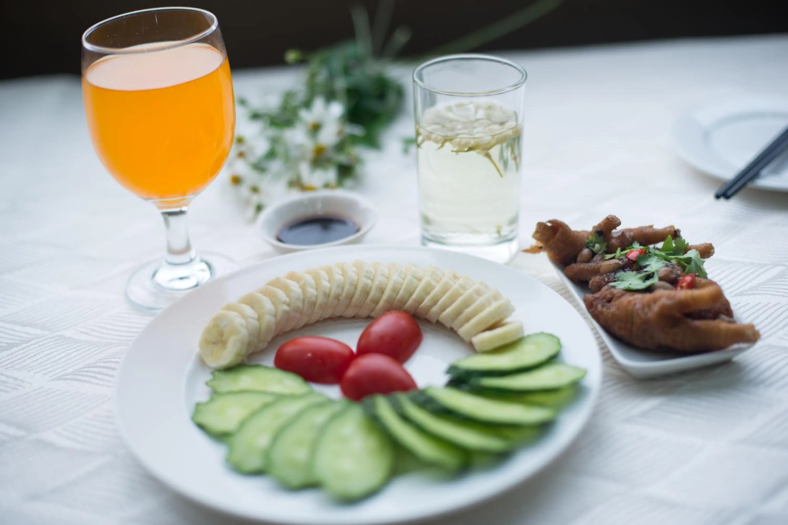 Buffet breakfast in 悦丰酒店广州银丰国际公寓北站店