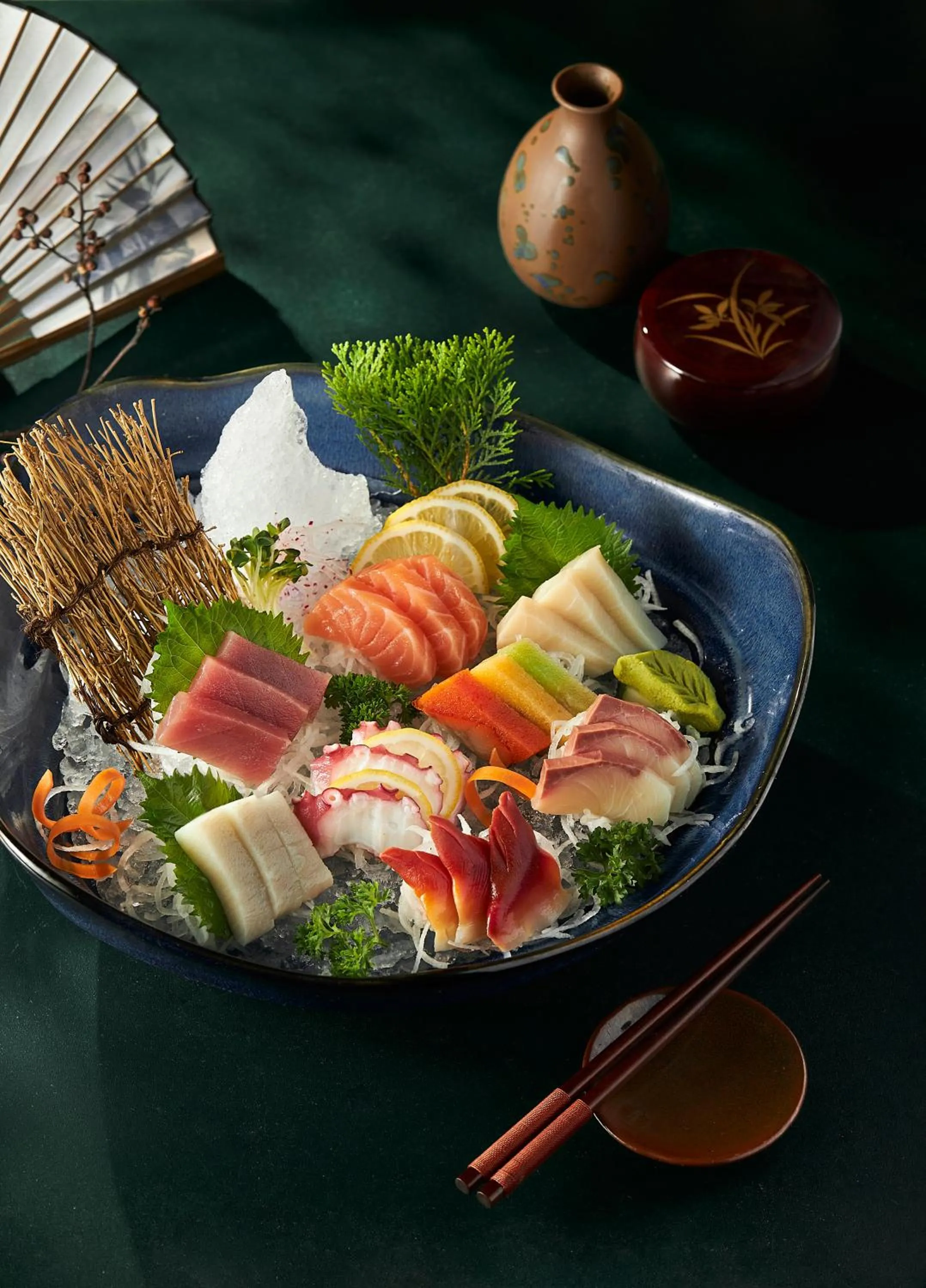 Restaurant/places to eat in Daeha Serviced Apartment