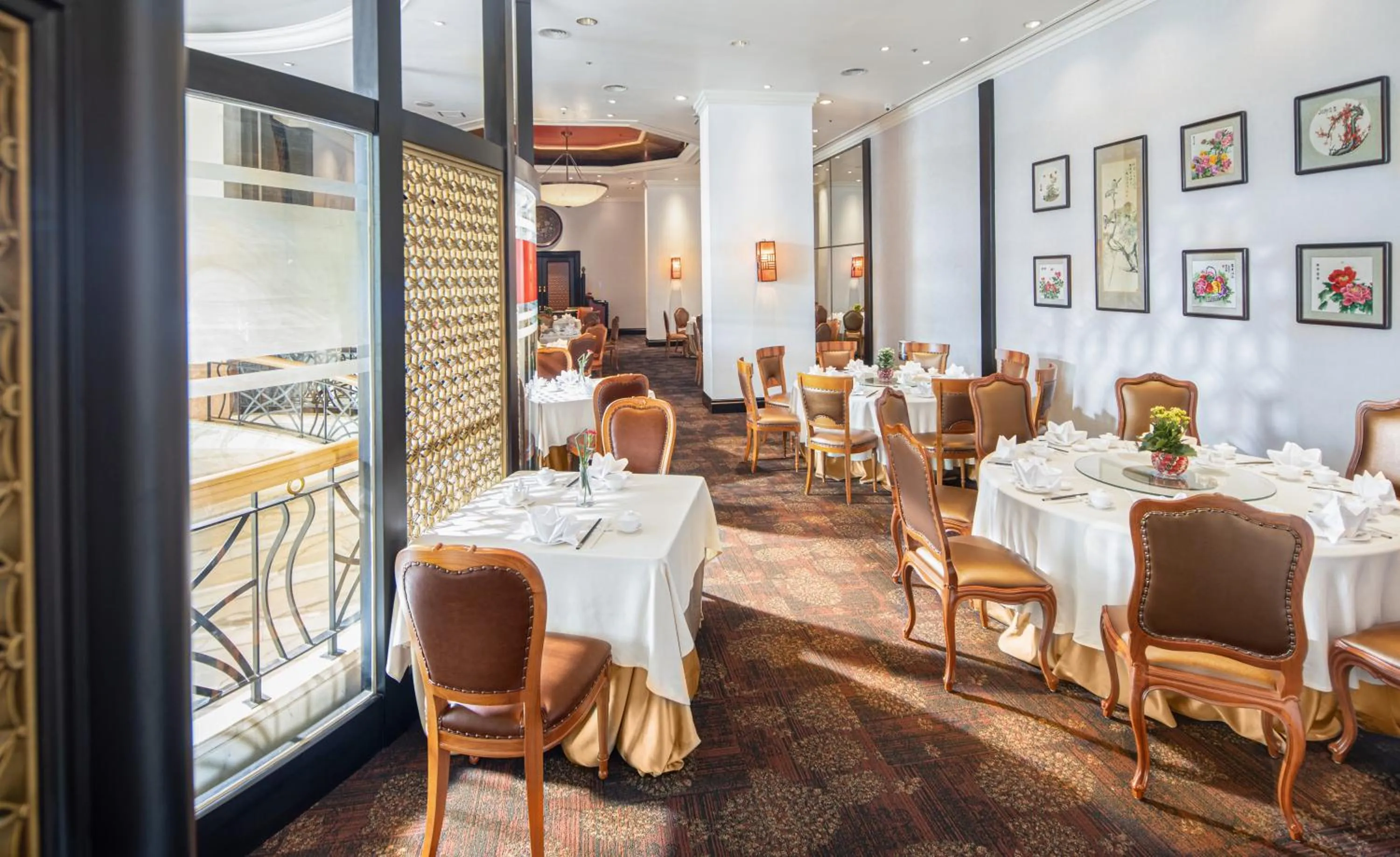 Restaurant/places to eat in Daeha Serviced Apartment