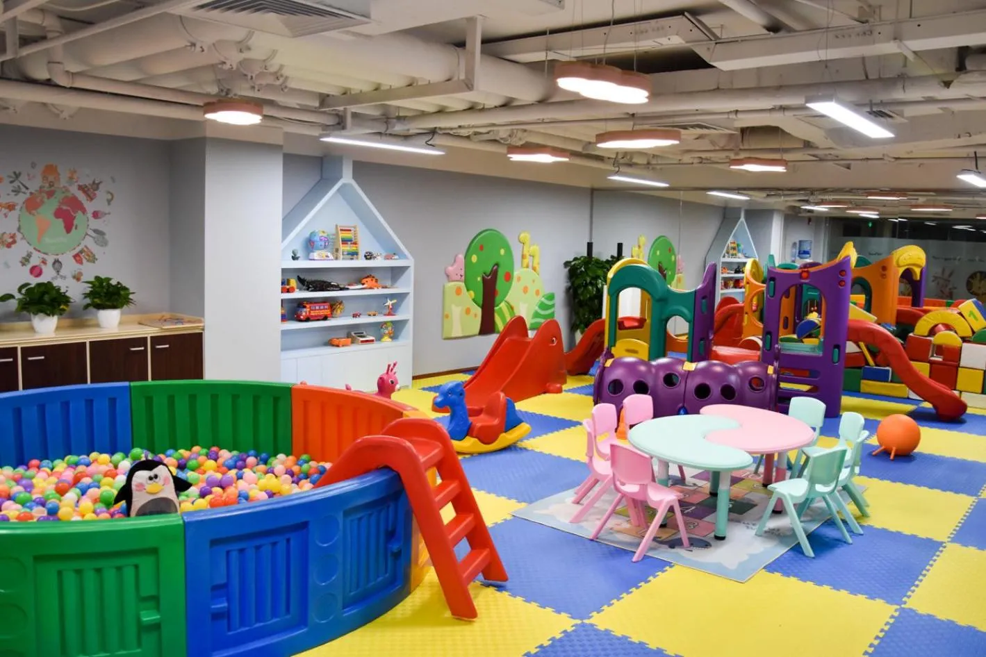 Children play ground in Belgravia Serviced Residence Wuxi