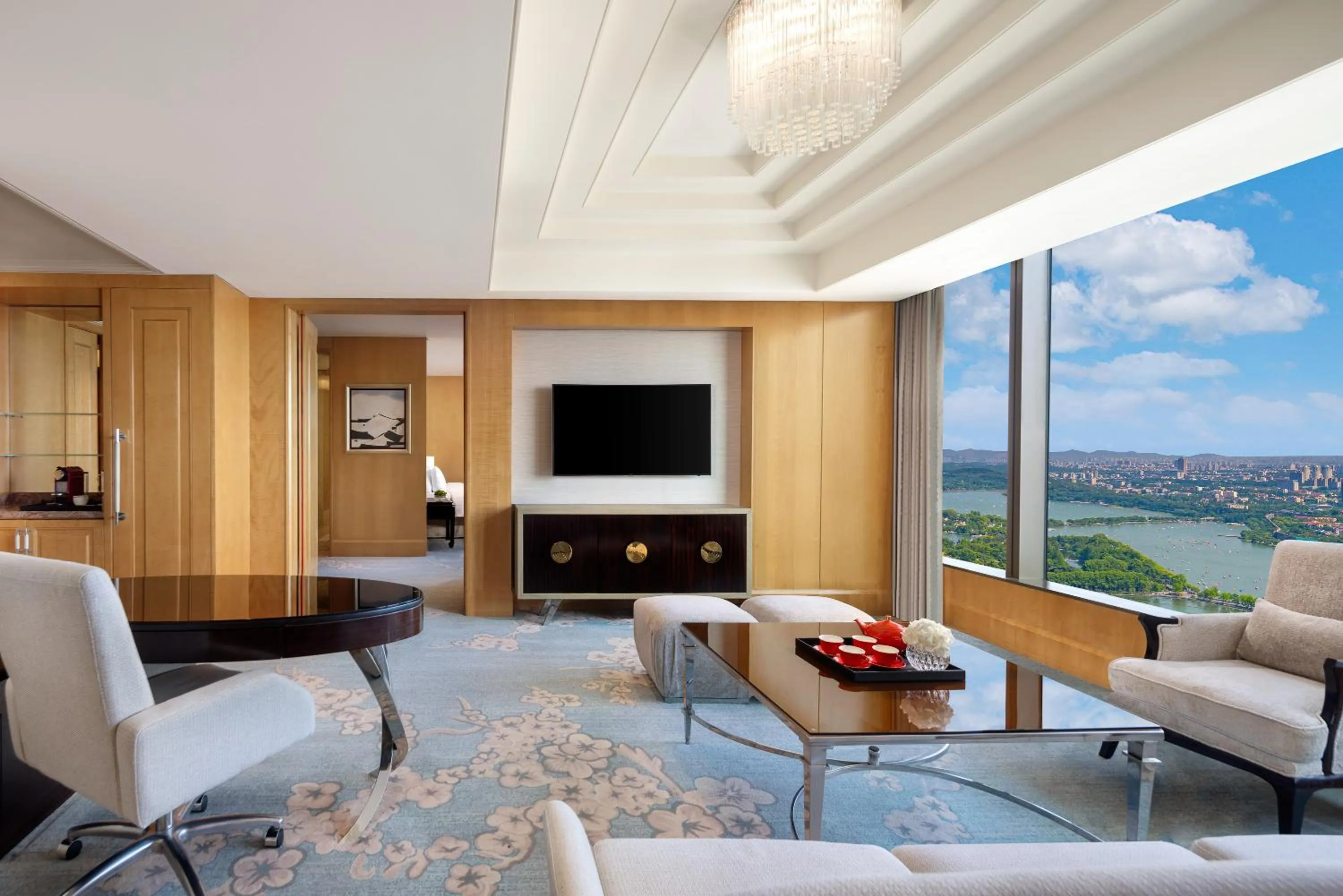 Living room in Shangri-La Nanjing