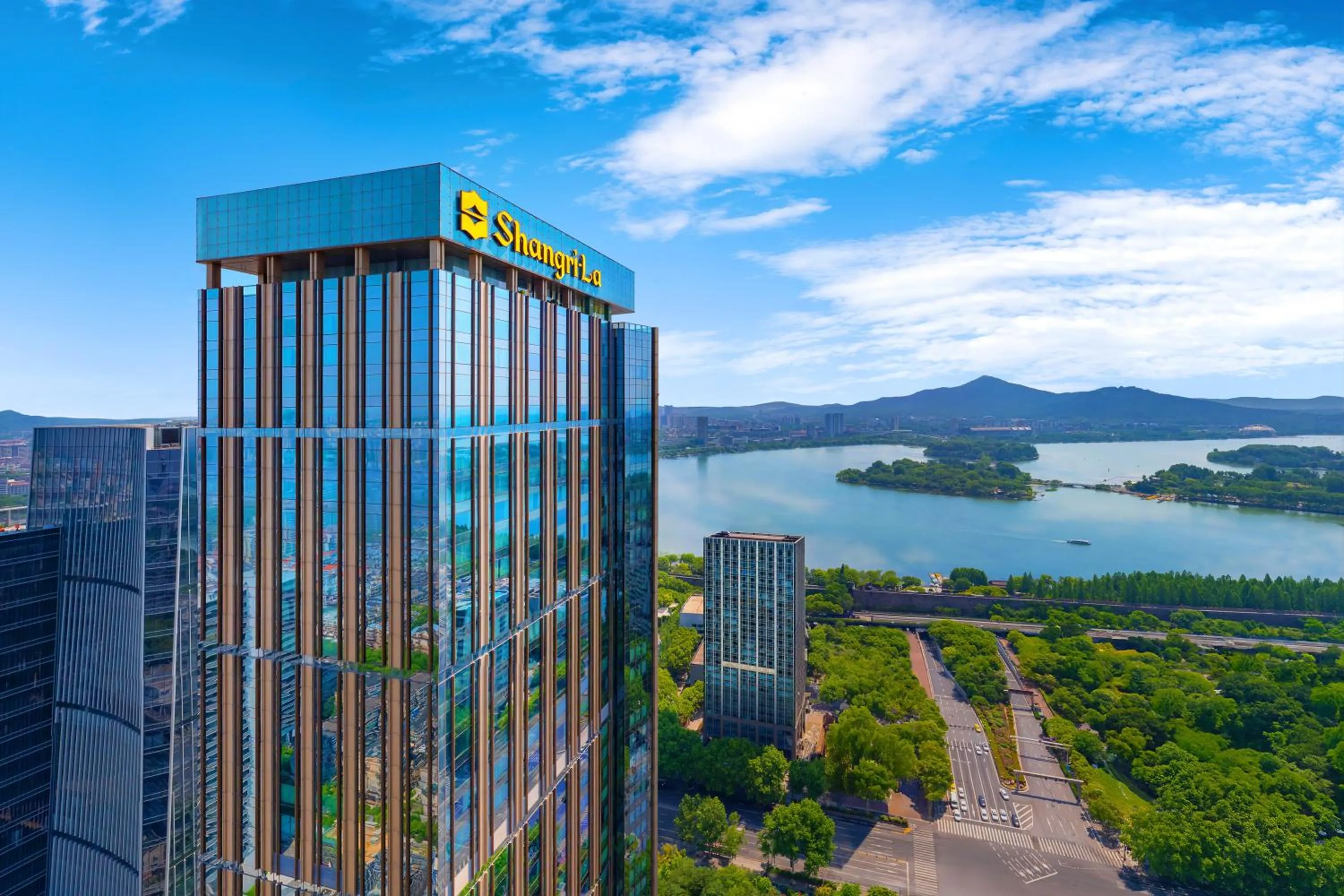 Property building in Shangri-La Nanjing