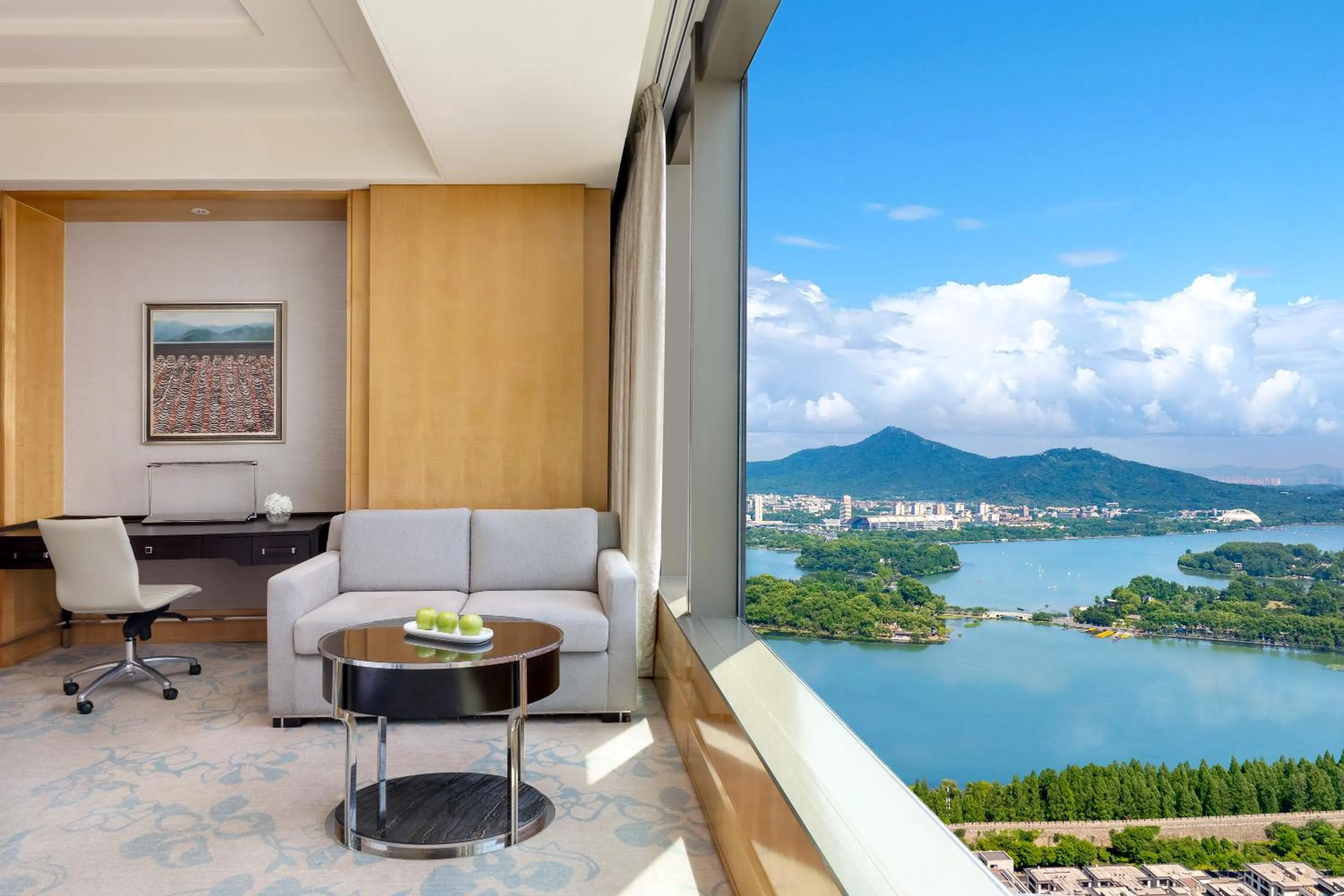 Lake view in Shangri-La Nanjing