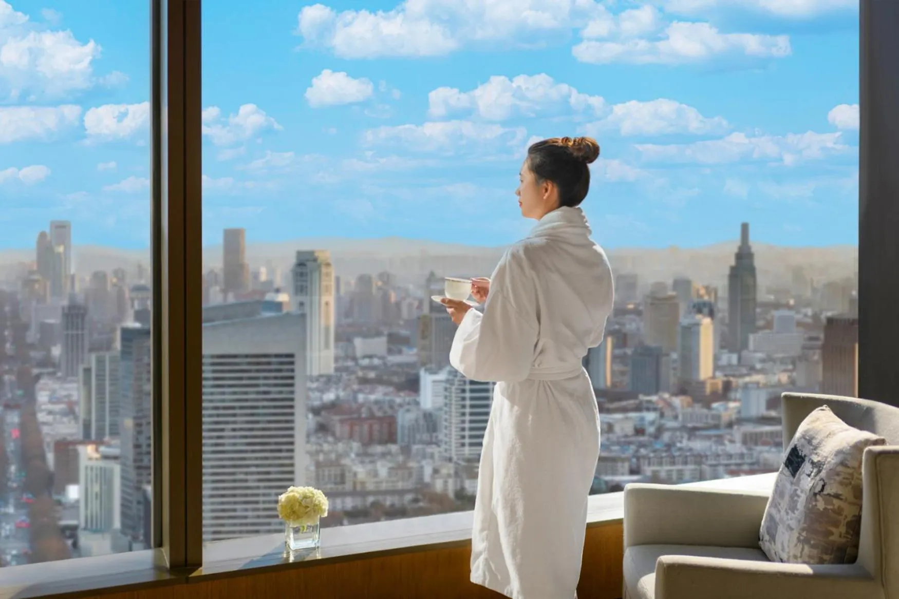 Bedroom in Shangri-La Nanjing