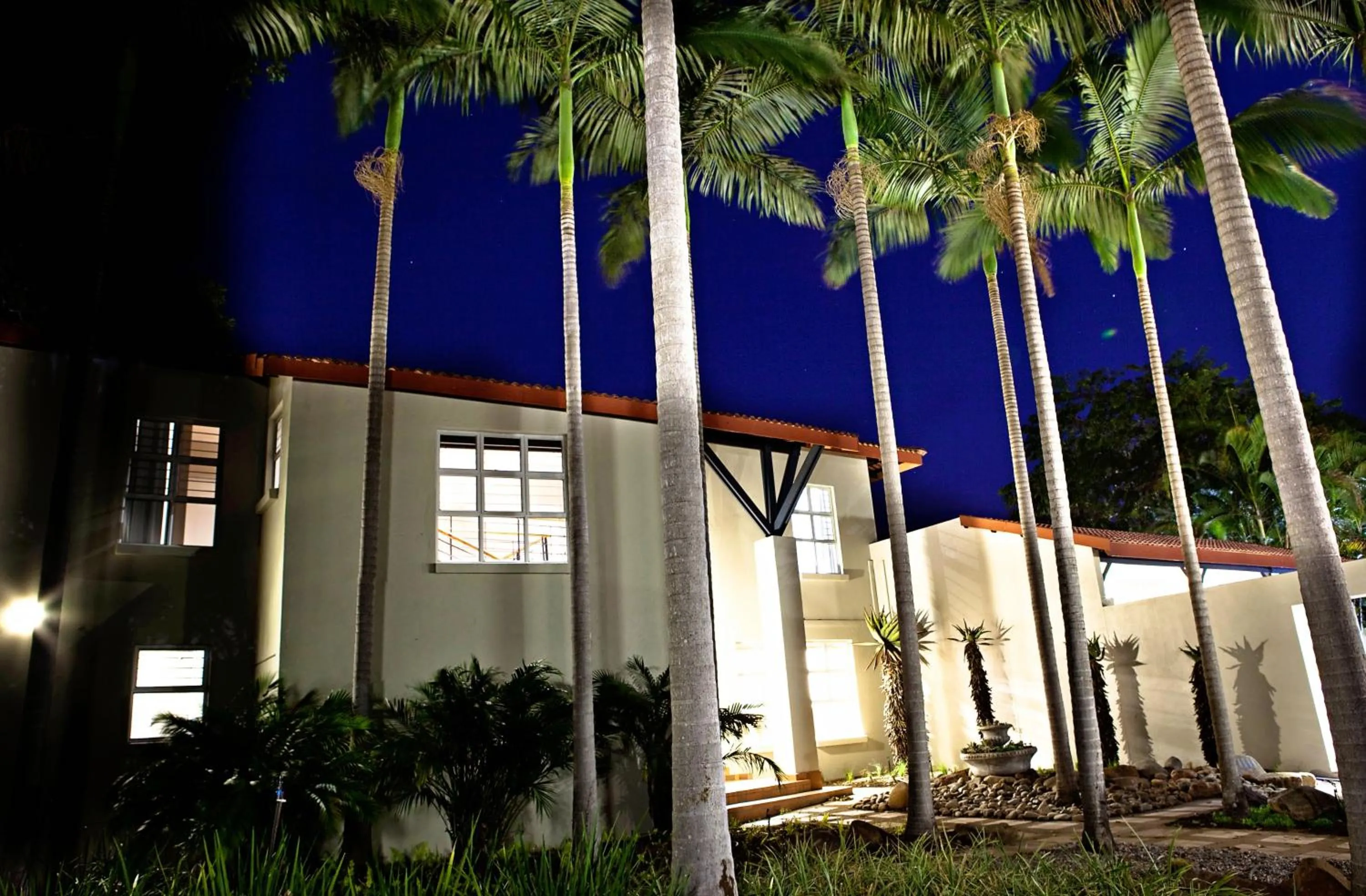 Facade/entrance in Elegant Lodge & Conference Center