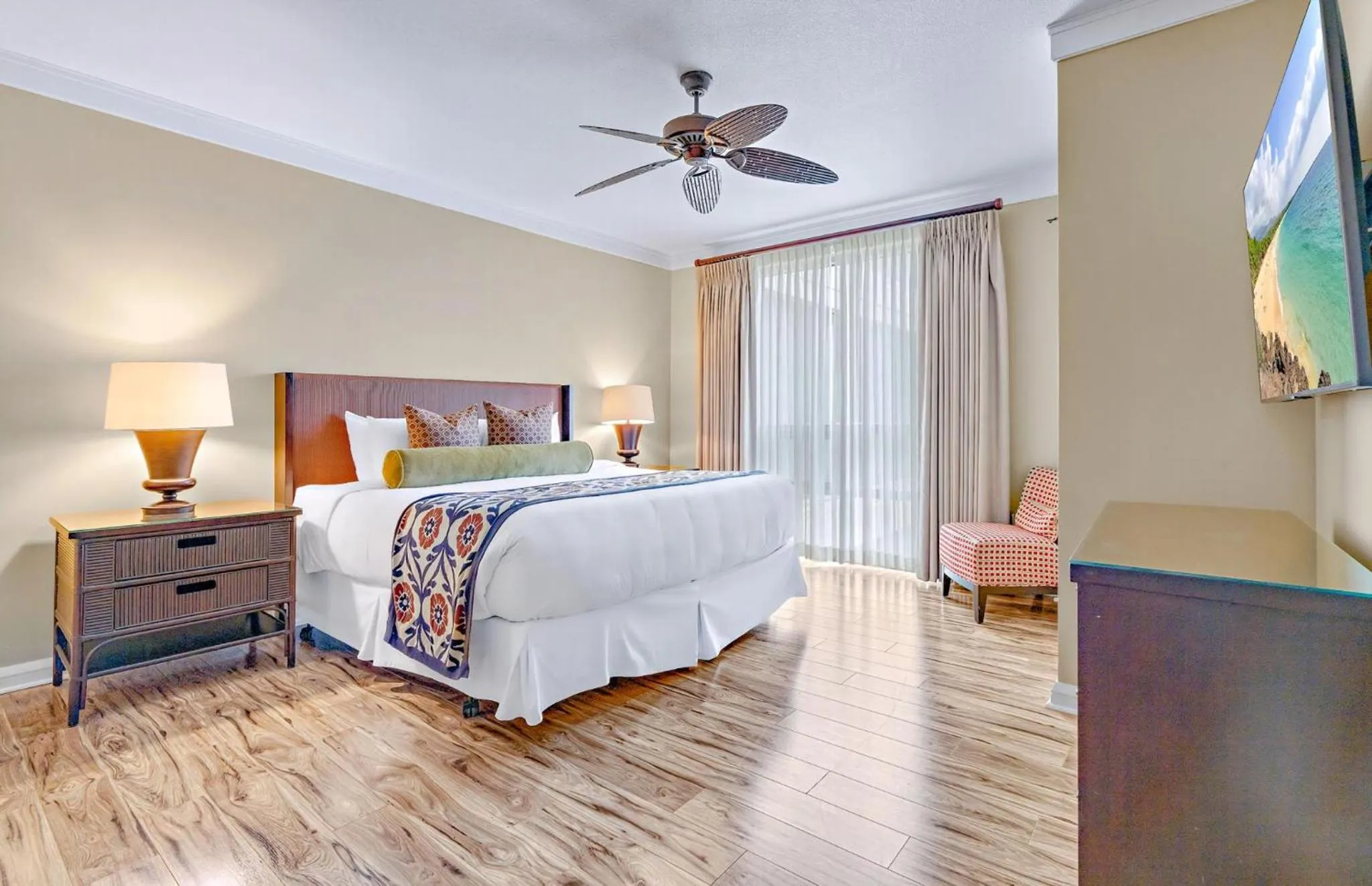 Property building, Bed in Honua Kai Resort And Spa By Maui Resort Rentals