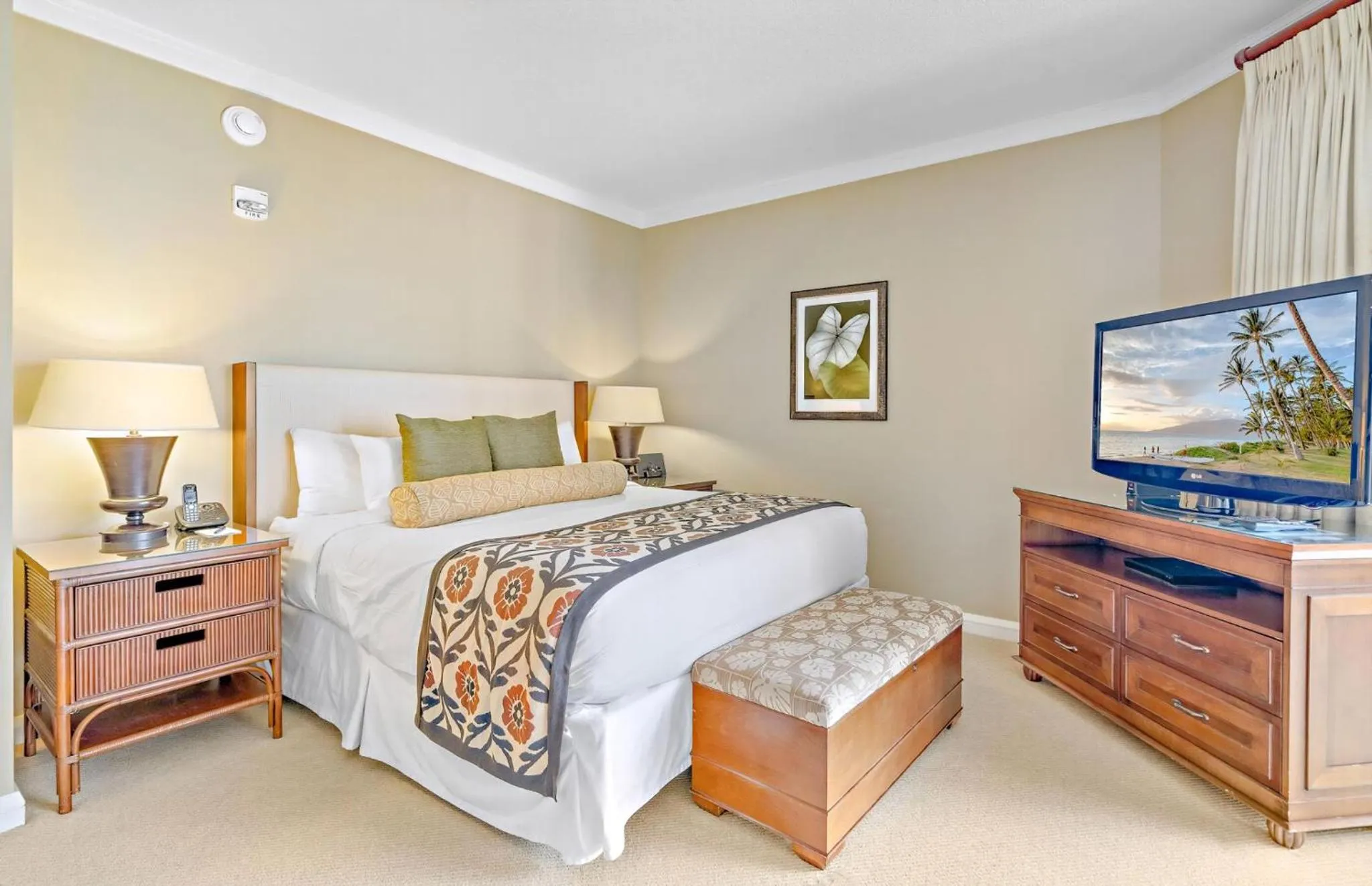 Property building, Bed in Honua Kai Resort And Spa By Maui Resort Rentals