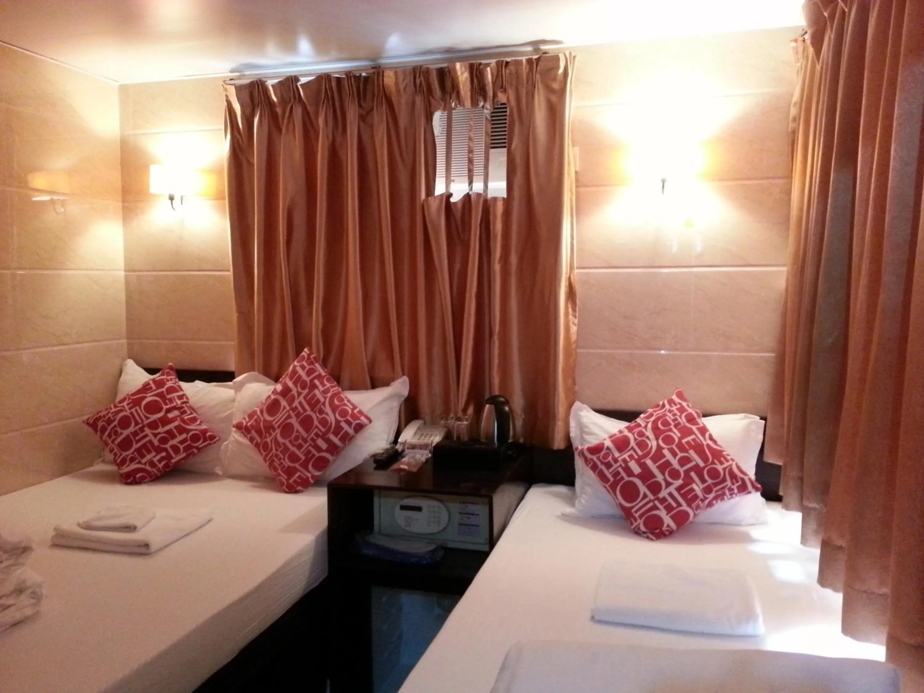 Bedroom, Bed in Joyous Guest House