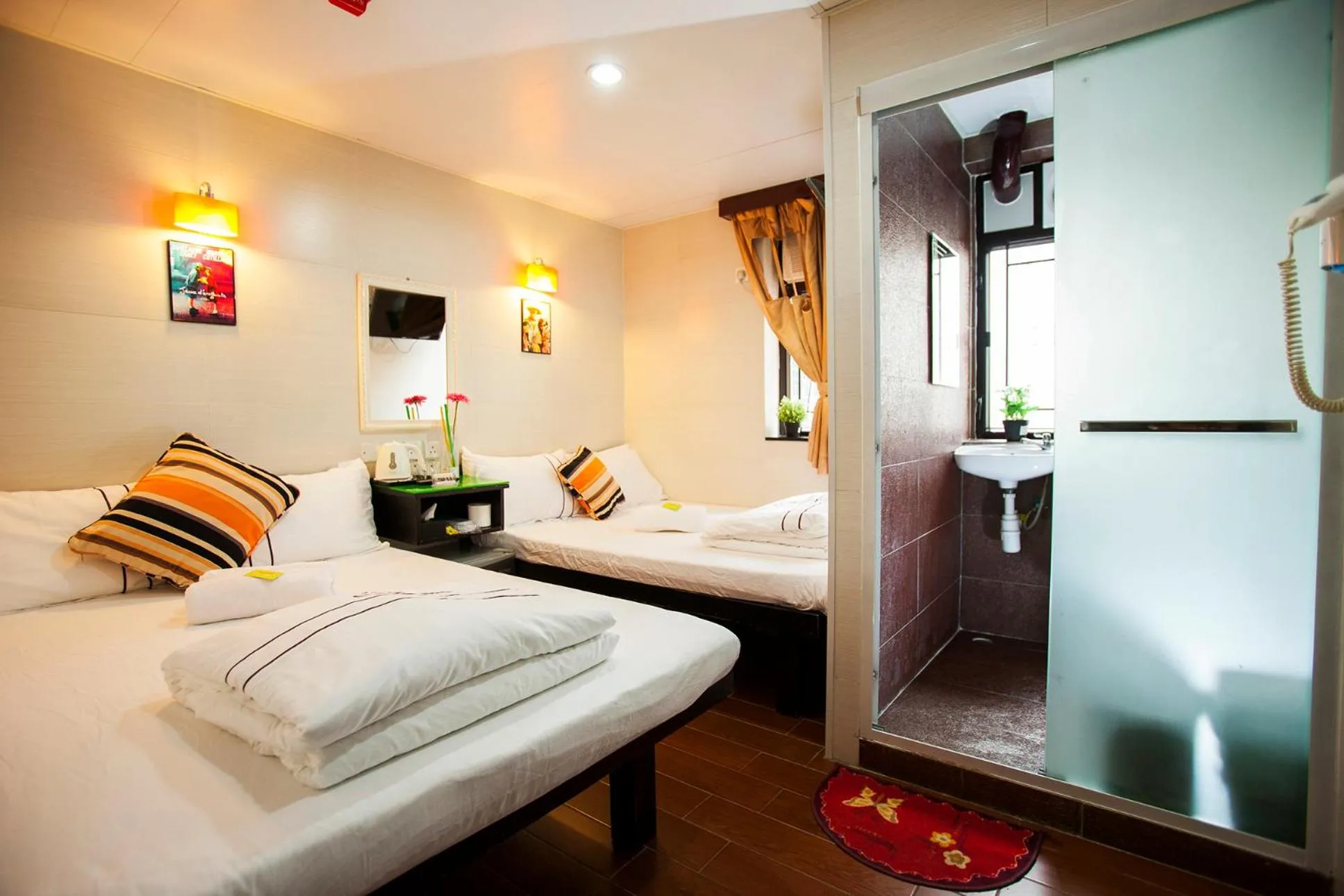 Photo of the whole room, Bed in Joyous Guest House