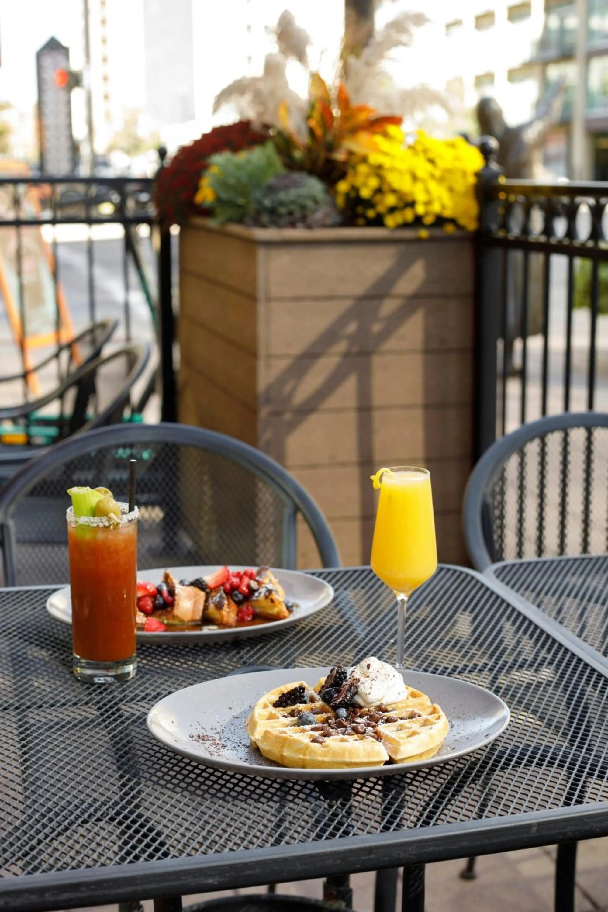 Breakfast in Ambassador Hotel Wichita, Autograph Collection