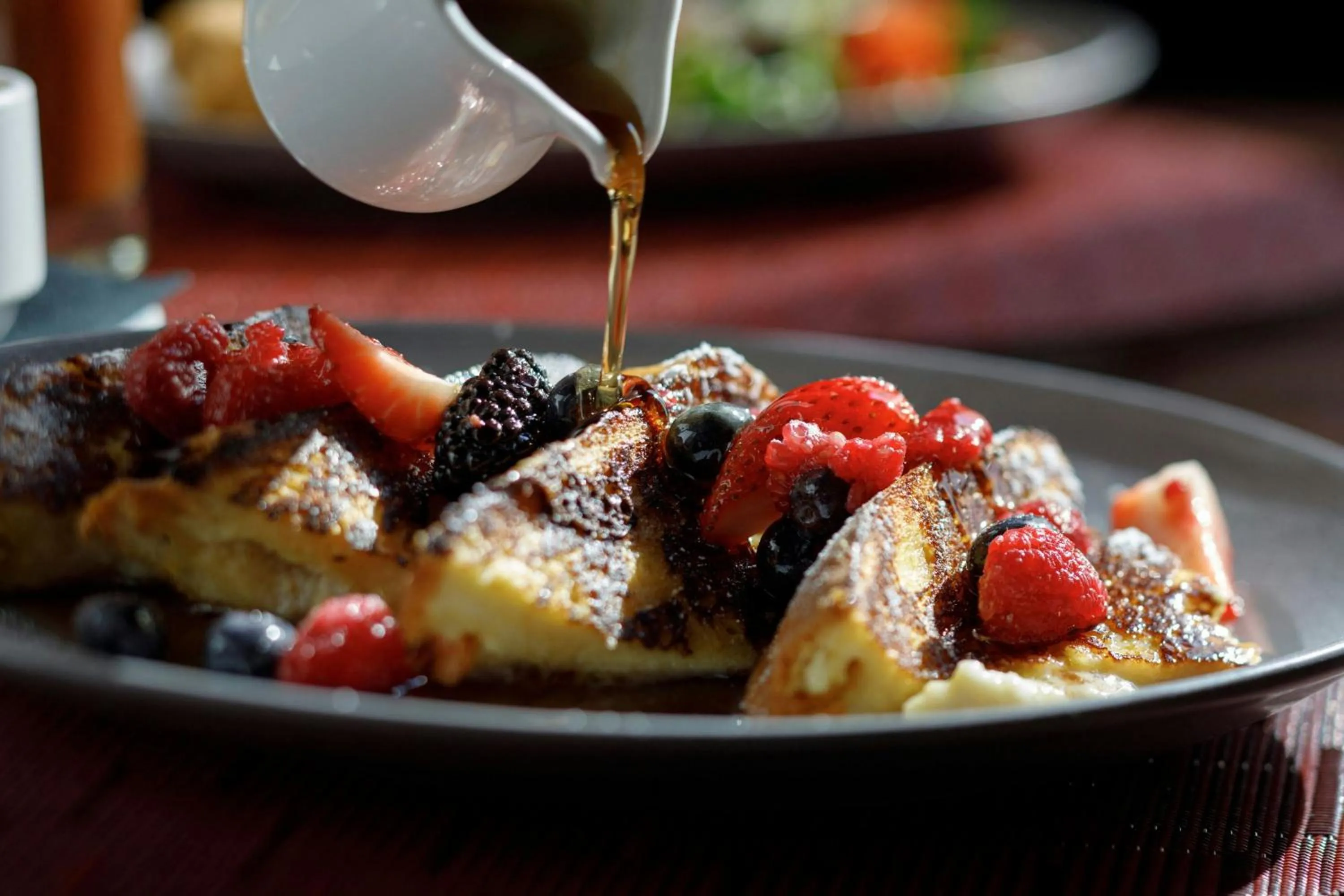 Restaurant/places to eat in Ambassador Hotel Wichita, Autograph Collection