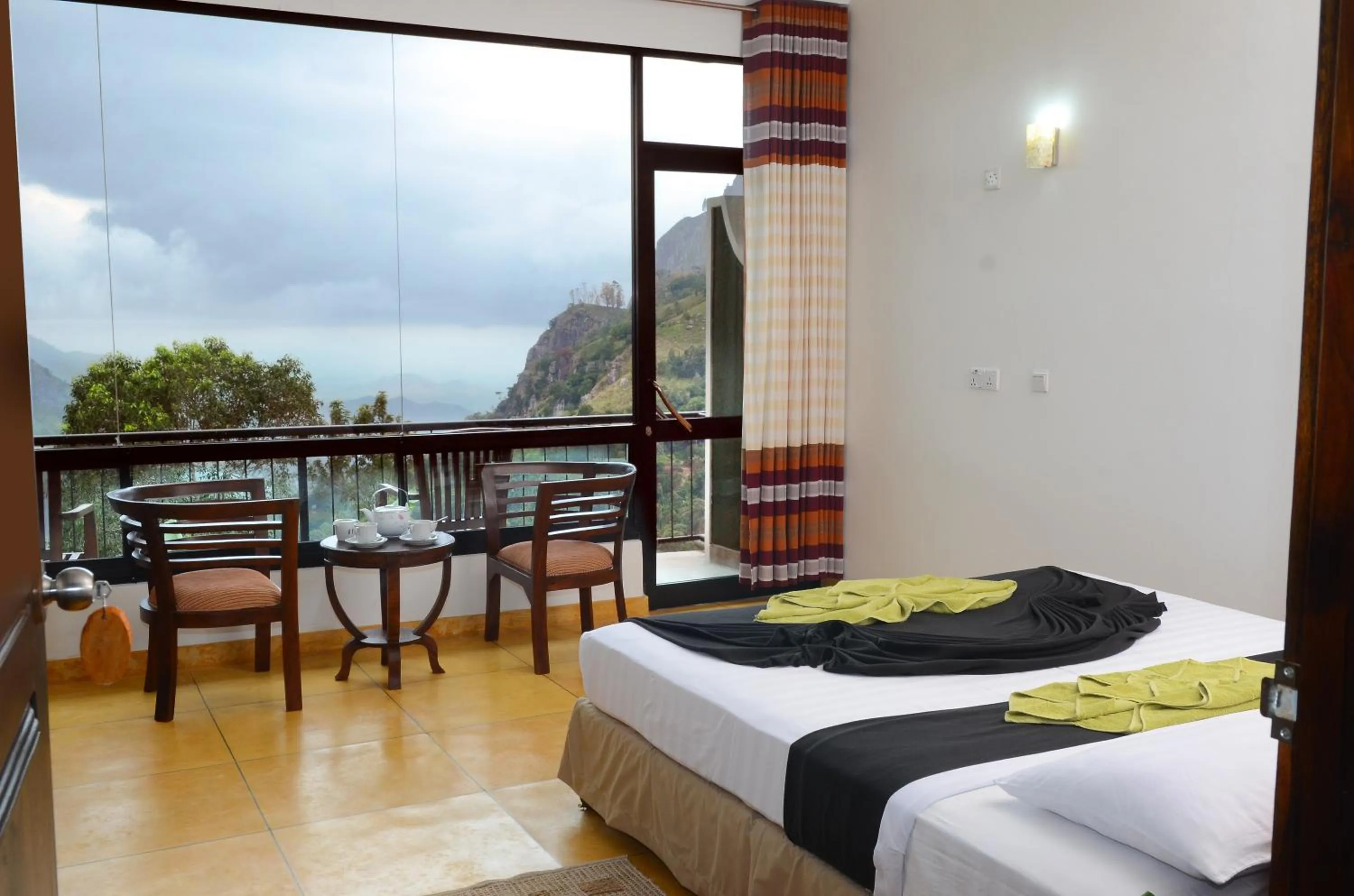 Bedroom, Bed in Ella Gap Panorama