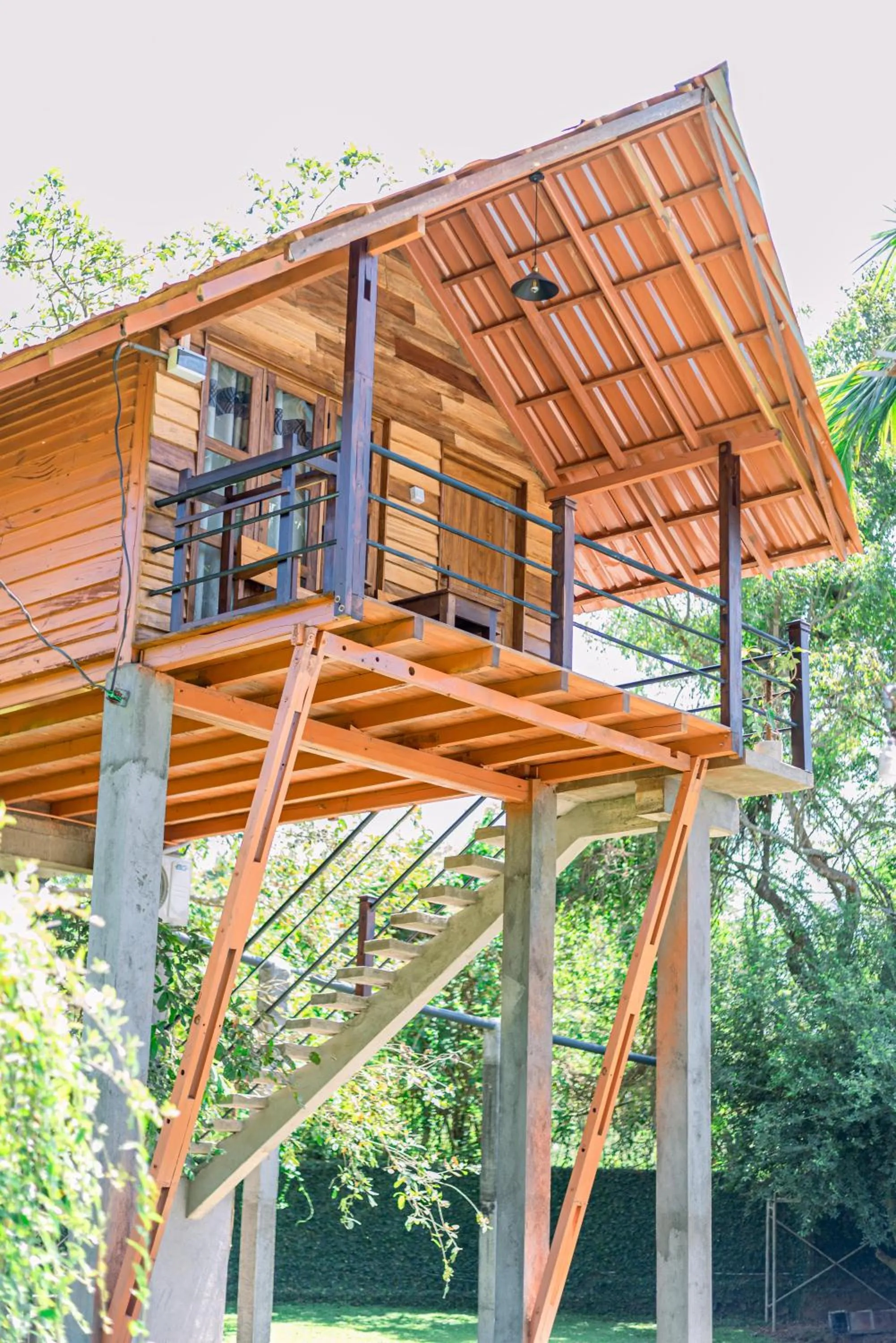 Property building in Eco Hotel Black & White - Anuradhapura