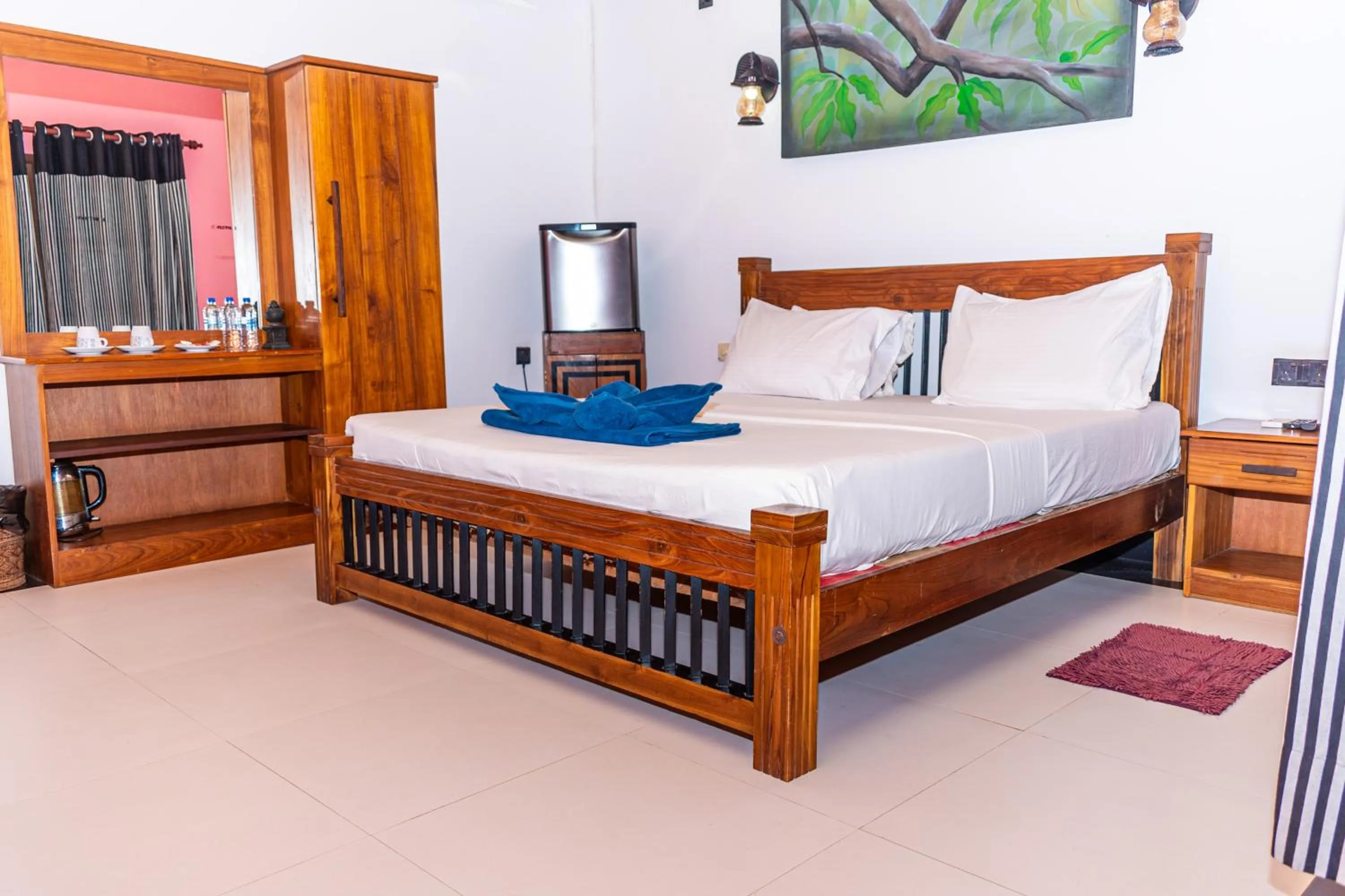 Bed in Eco Hotel Black & White - Anuradhapura