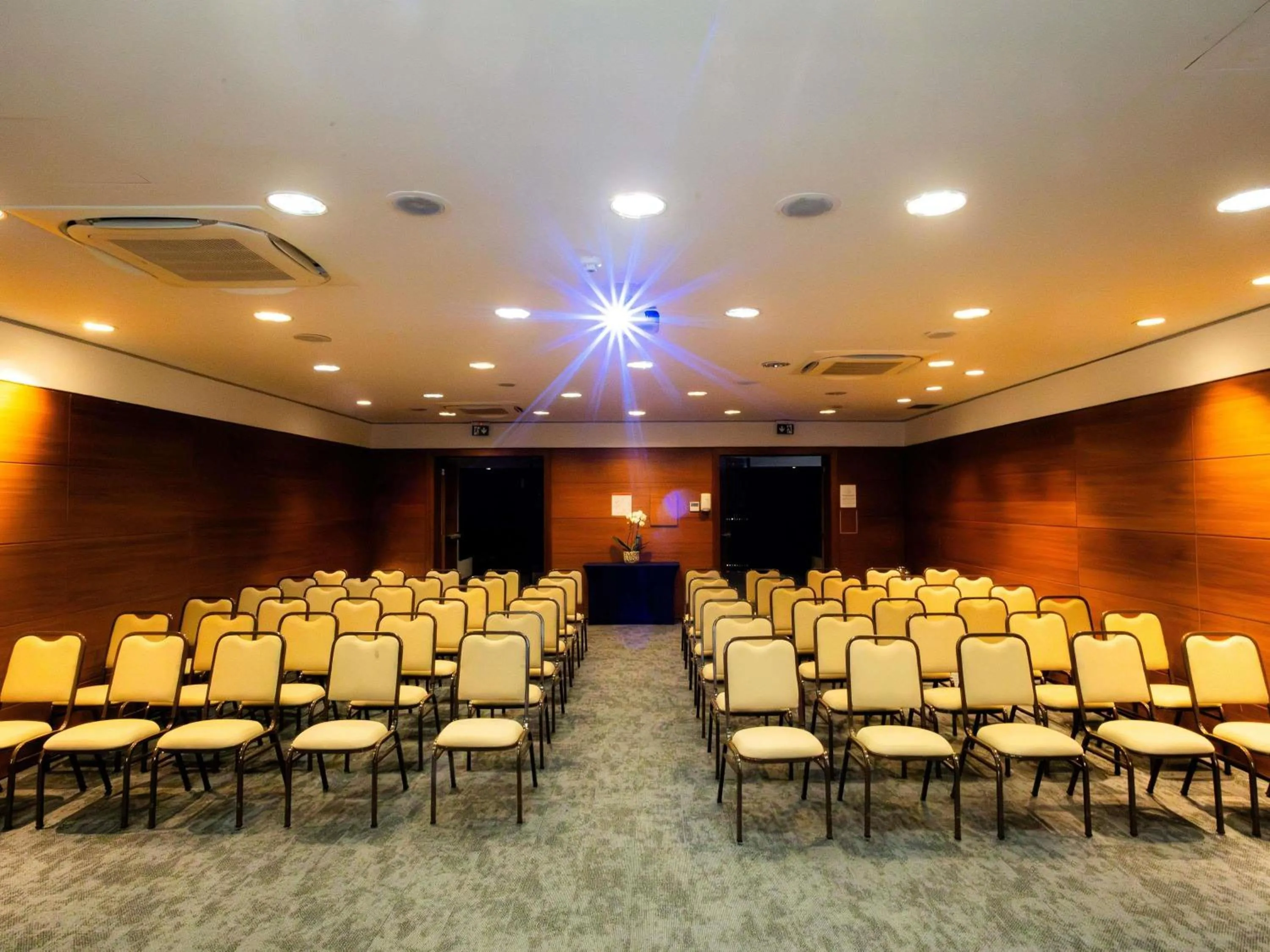 Meeting/conference room in Novotel Florianopolis