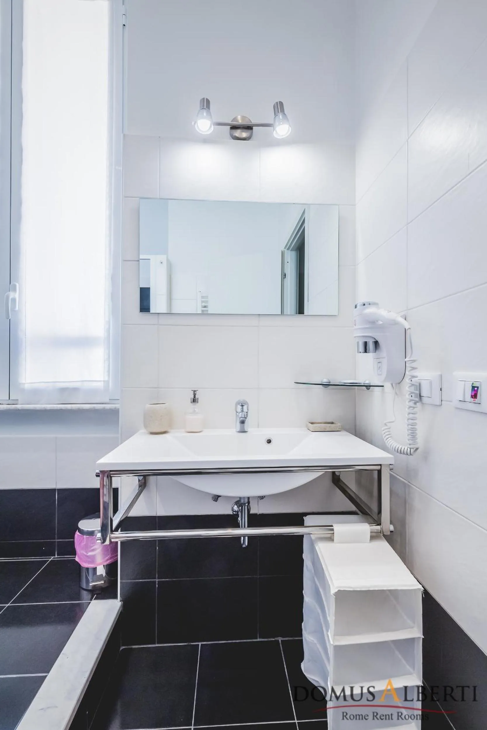 Toilet in Domus Alberti Bed & Breakfast