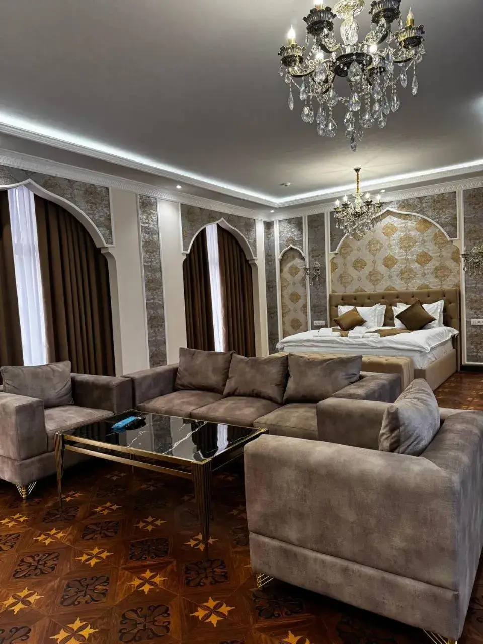 Suite with Balcony in The Heritage Tashkent Suite with Balcony in The Heritage Tashkent