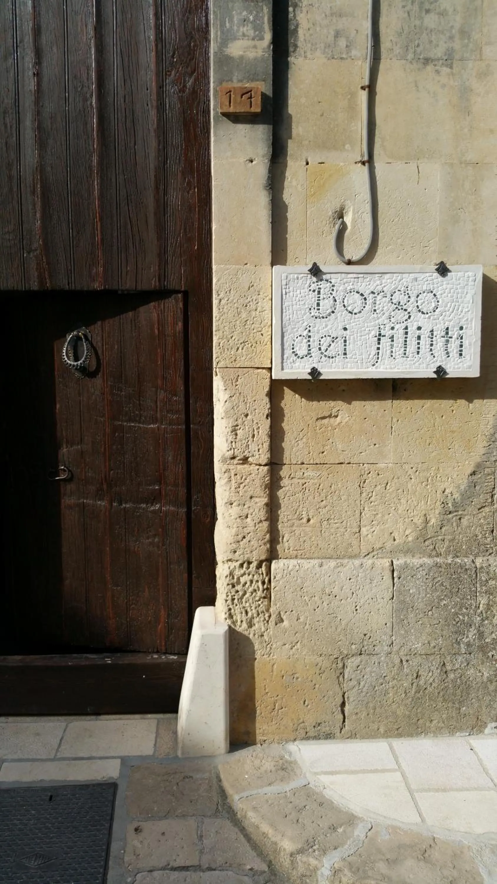 Facade/entrance in Borgo dei Filitti - B&B artistico - Piscina Solarium & Enoteca