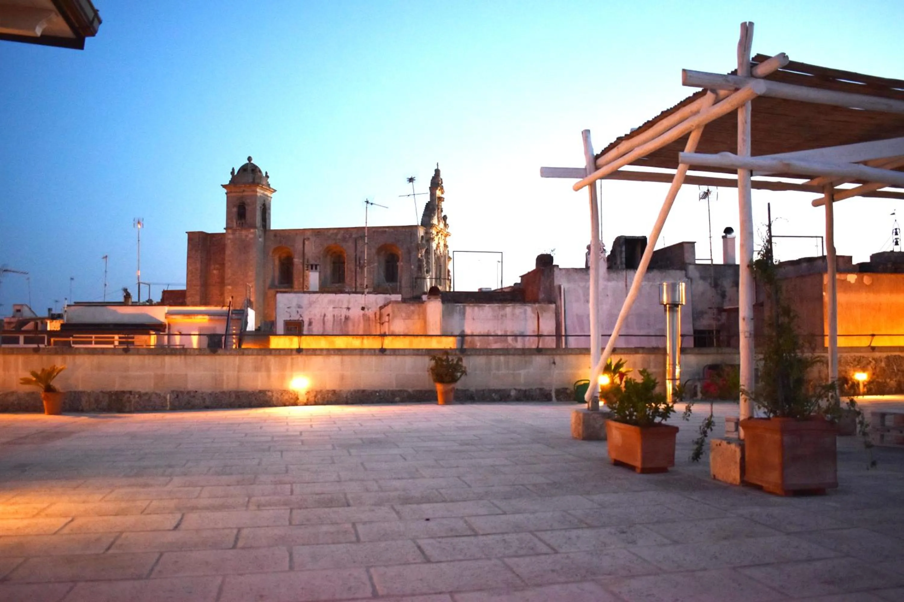 Patio in Borgo dei Filitti - B&B artistico - Piscina Solarium & Enoteca