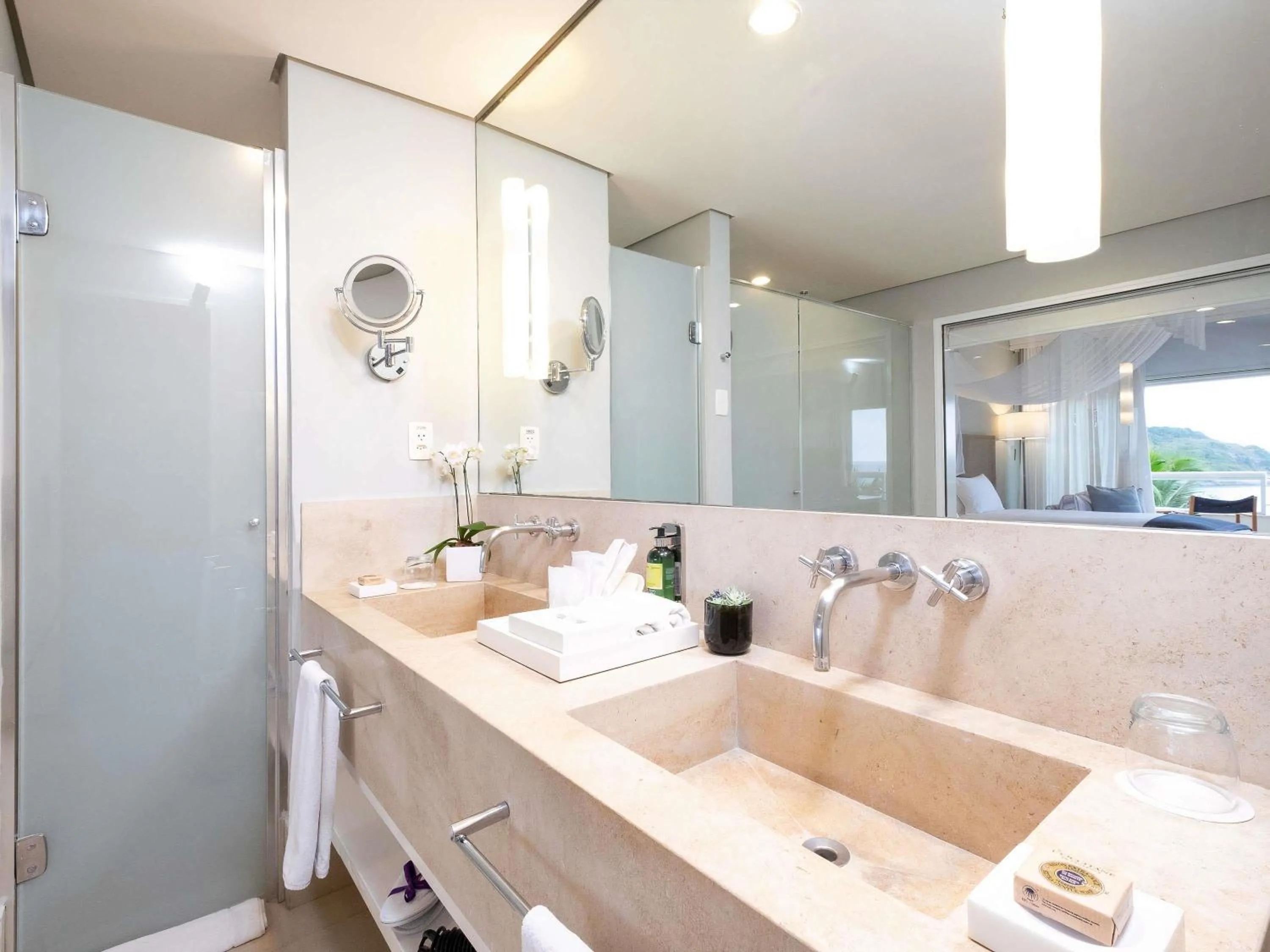 Bedroom in Hotel Jequitimar Guaruja Resort & Spa by Accor - Ex Sofitel