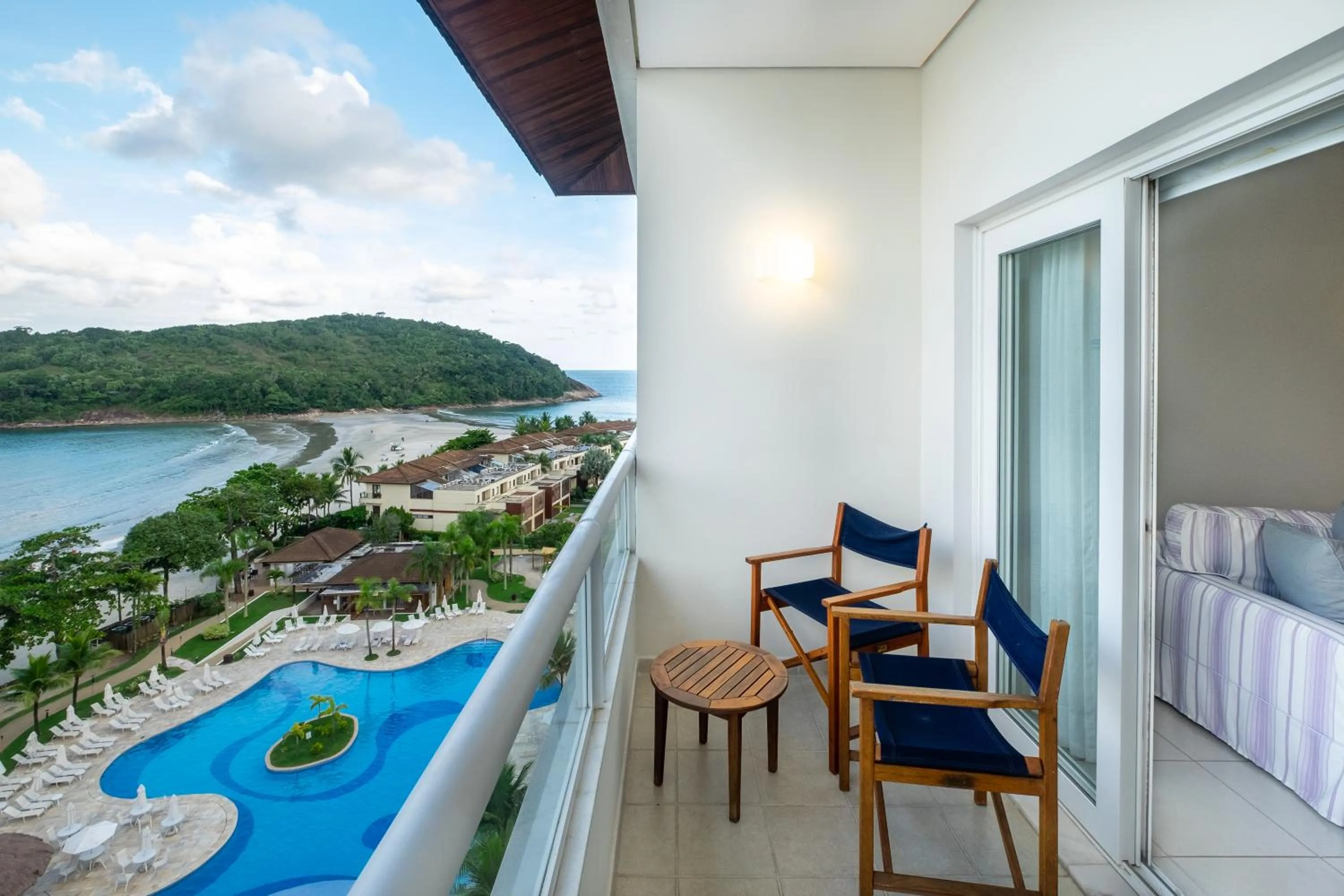 Beach in Hotel Jequitimar Guaruja Resort & Spa by Accor - Ex Sofitel