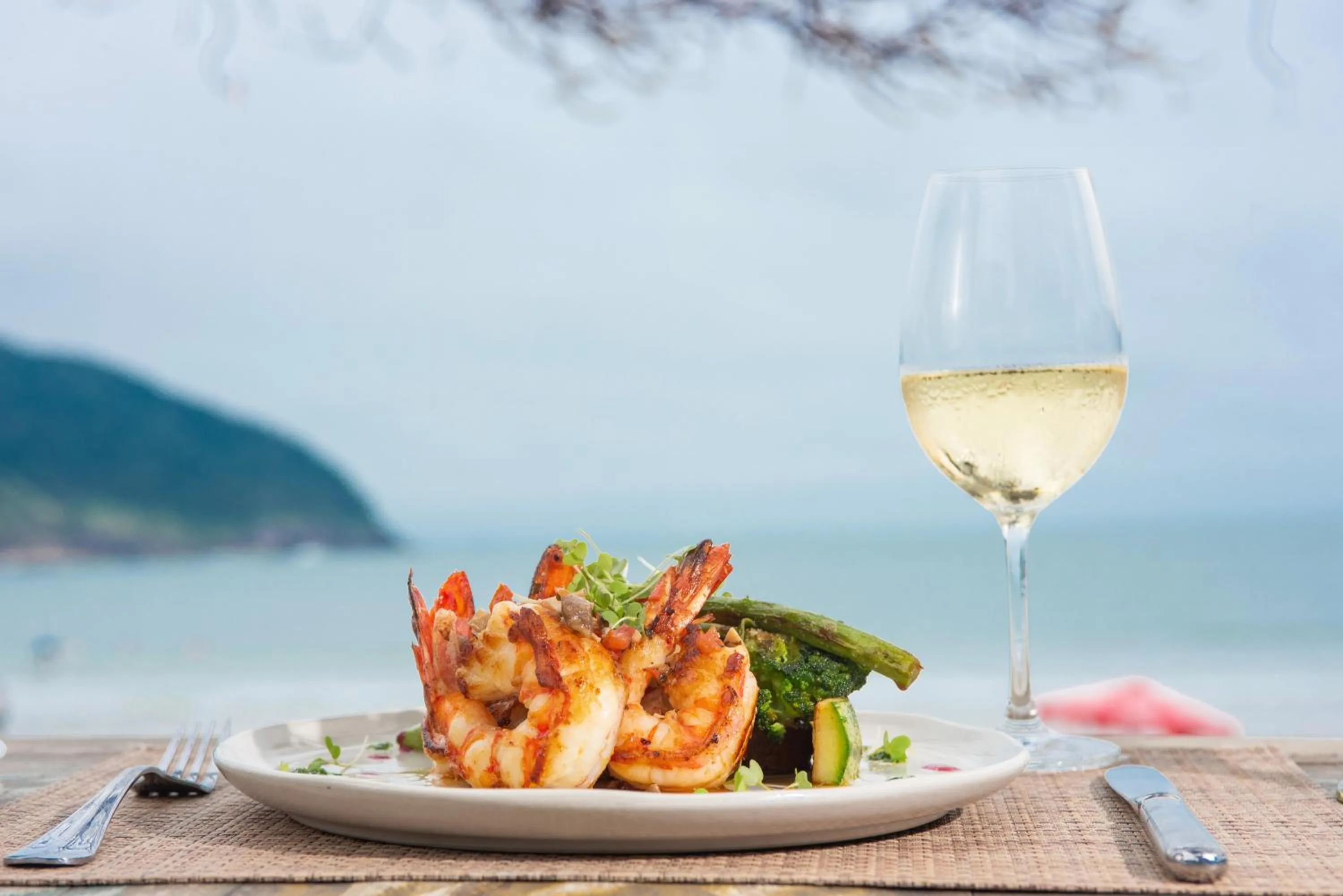 Food and drinks in Hotel Jequitimar Guaruja Resort & Spa by Accor - Ex Sofitel