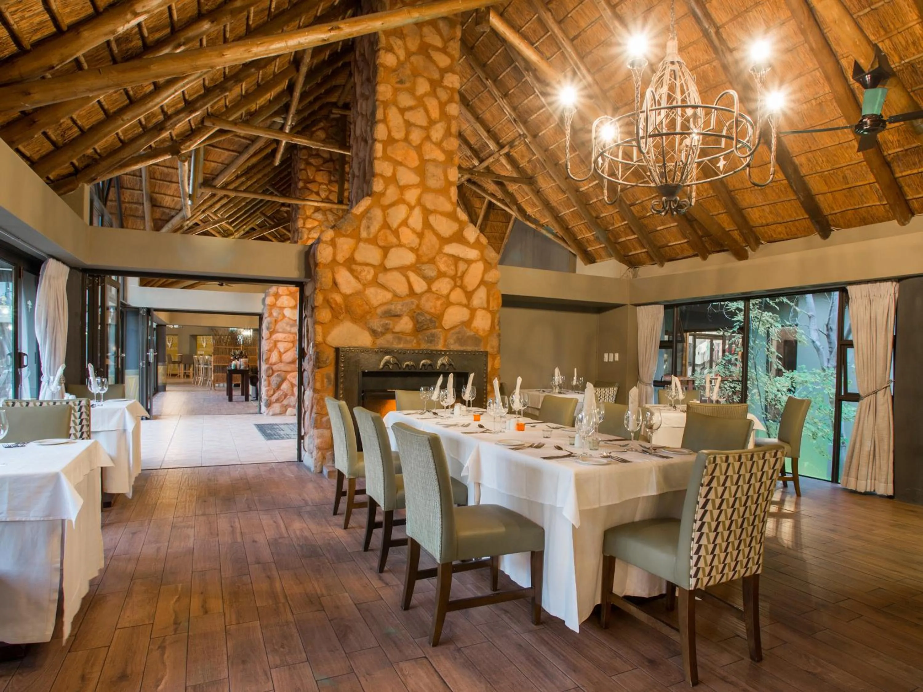 Restaurant/places to eat in Ivory Tree Game Lodge