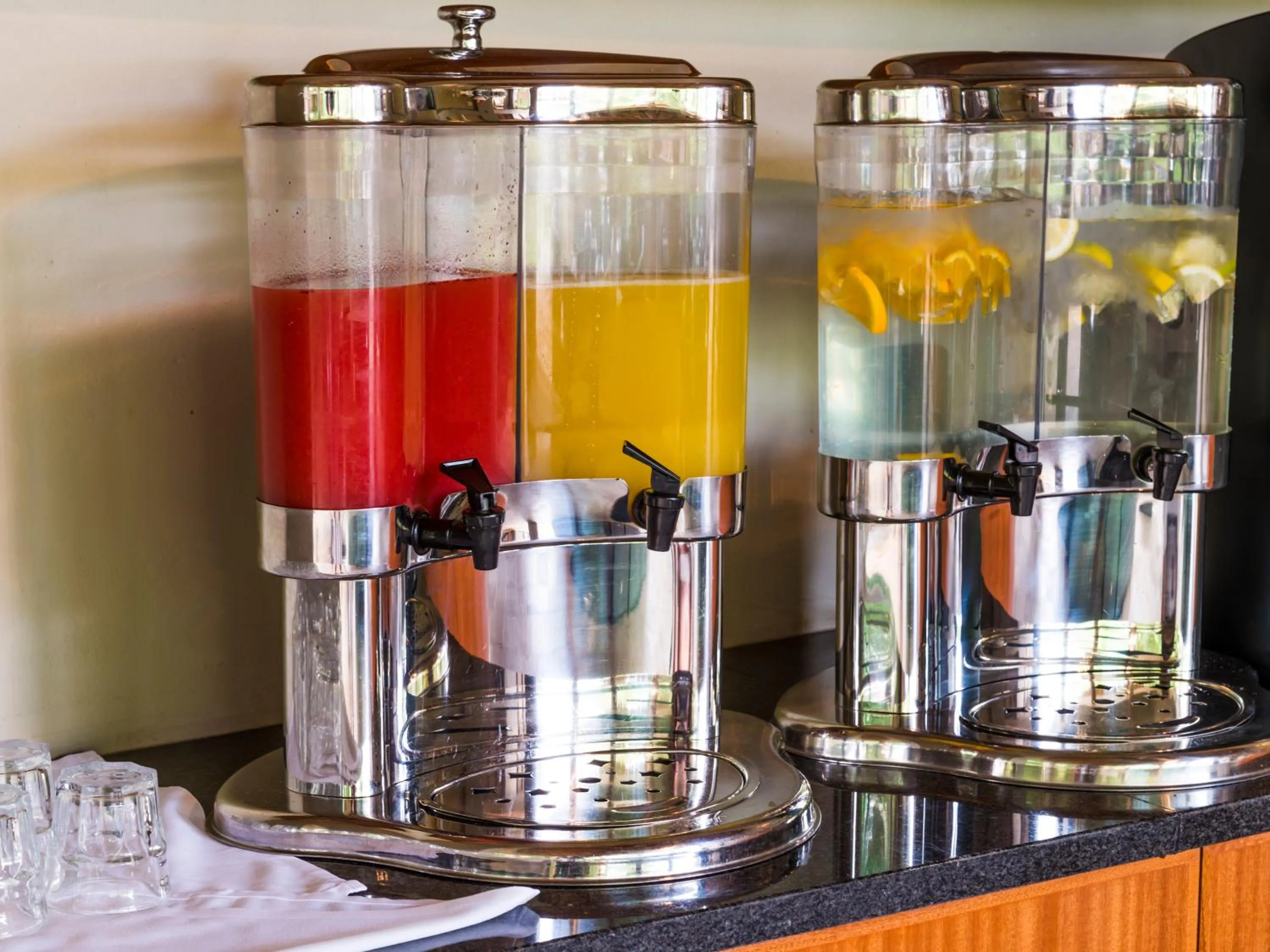 Drinks in Ivory Tree Game Lodge