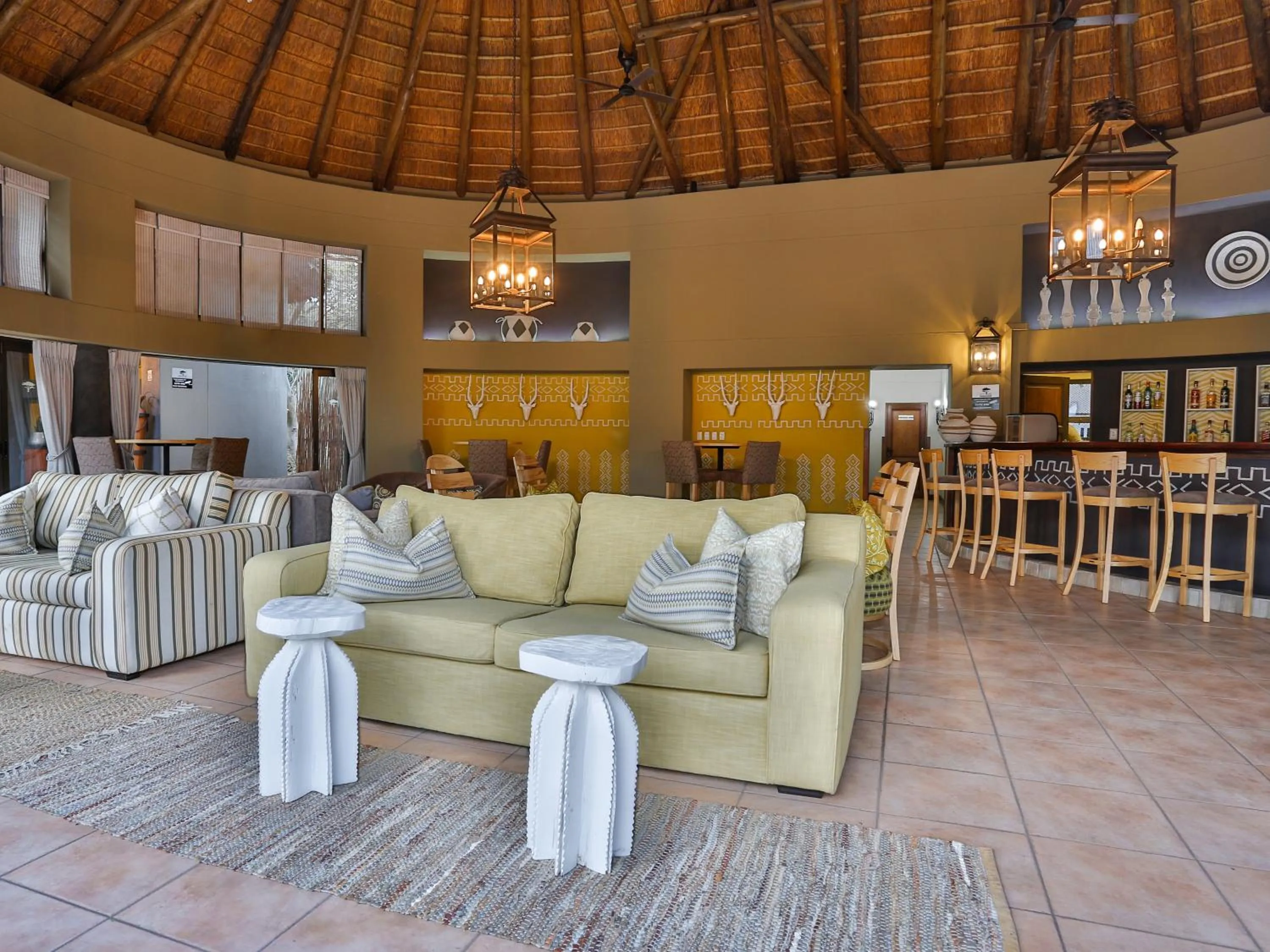 Lounge or bar in Ivory Tree Game Lodge