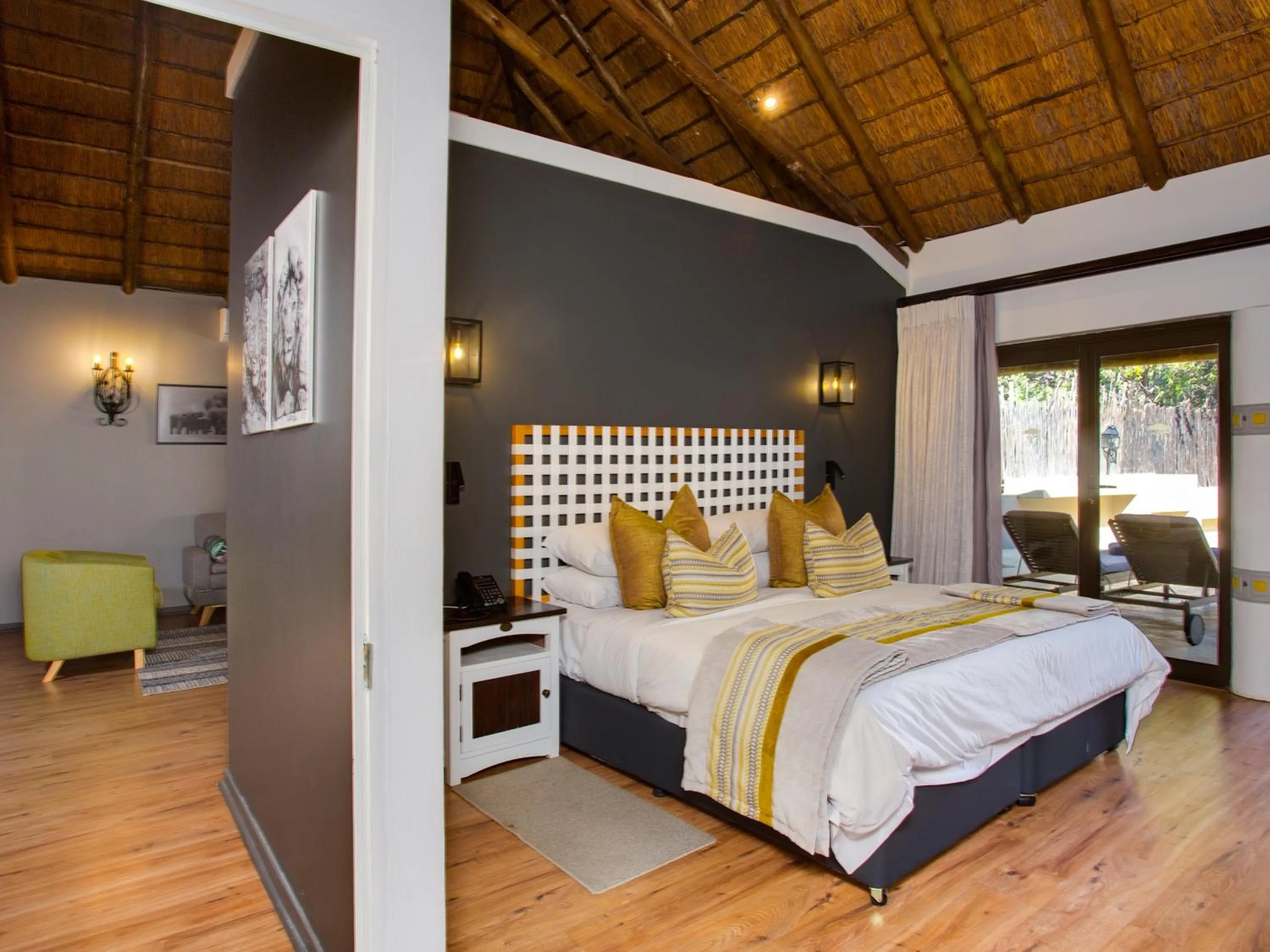 Bed in Ivory Tree Game Lodge