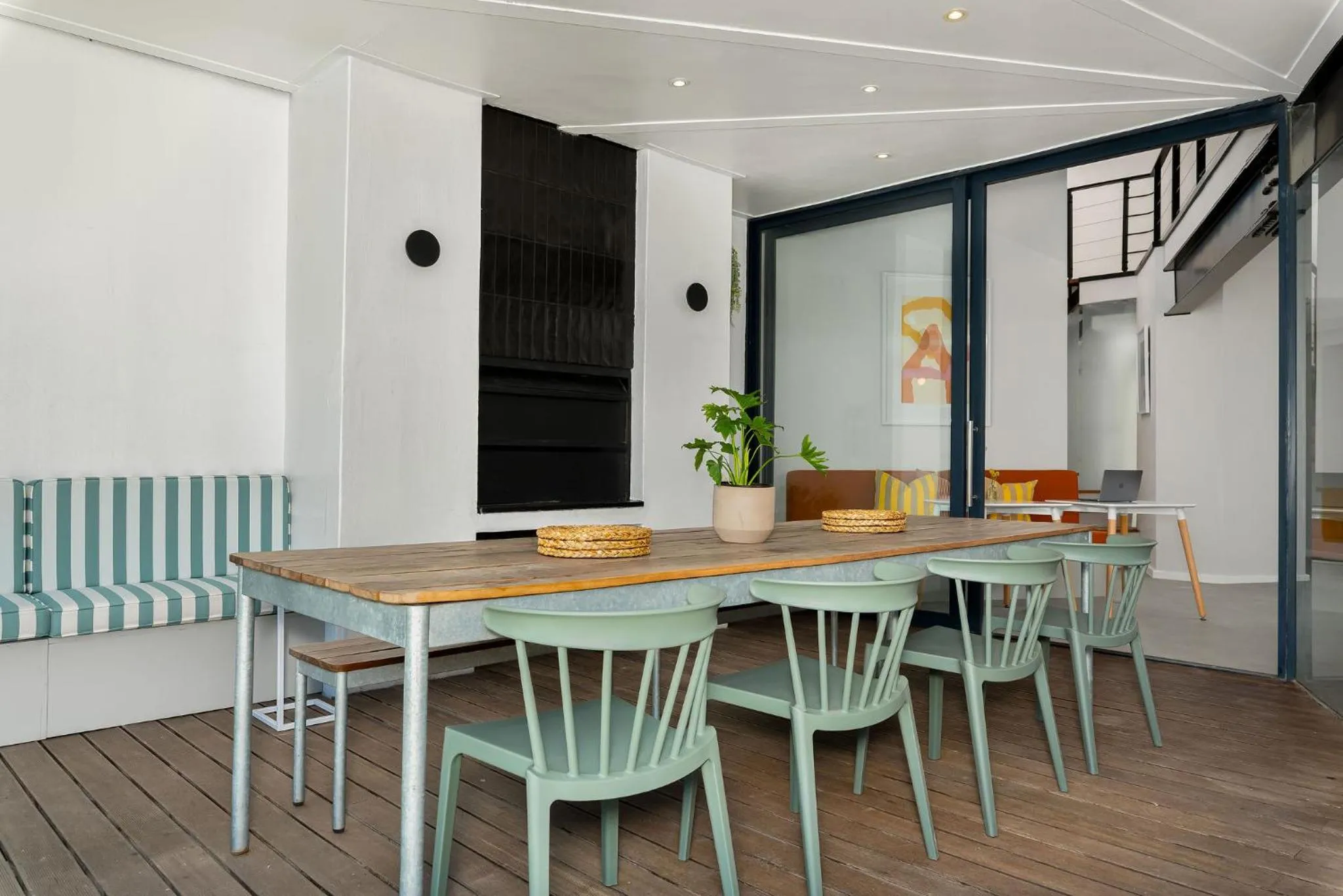 Communal lounge/ TV room in Neighbourgood 1st Crescent