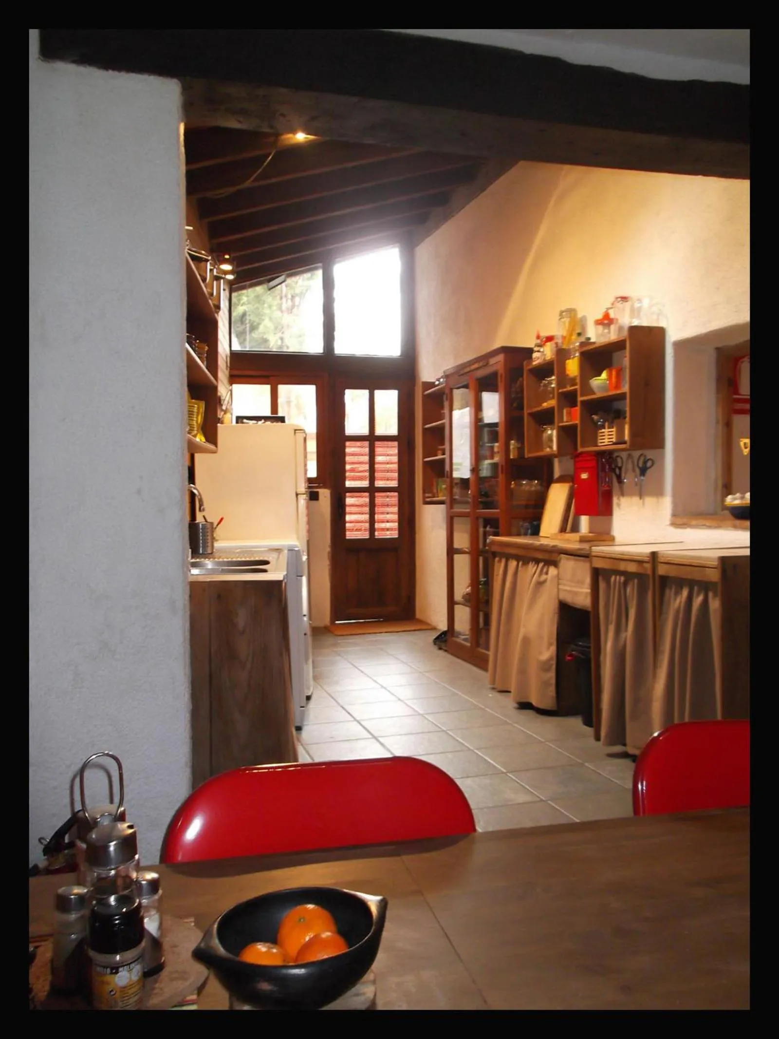 Communal kitchen in Fundalucia Guesthouse