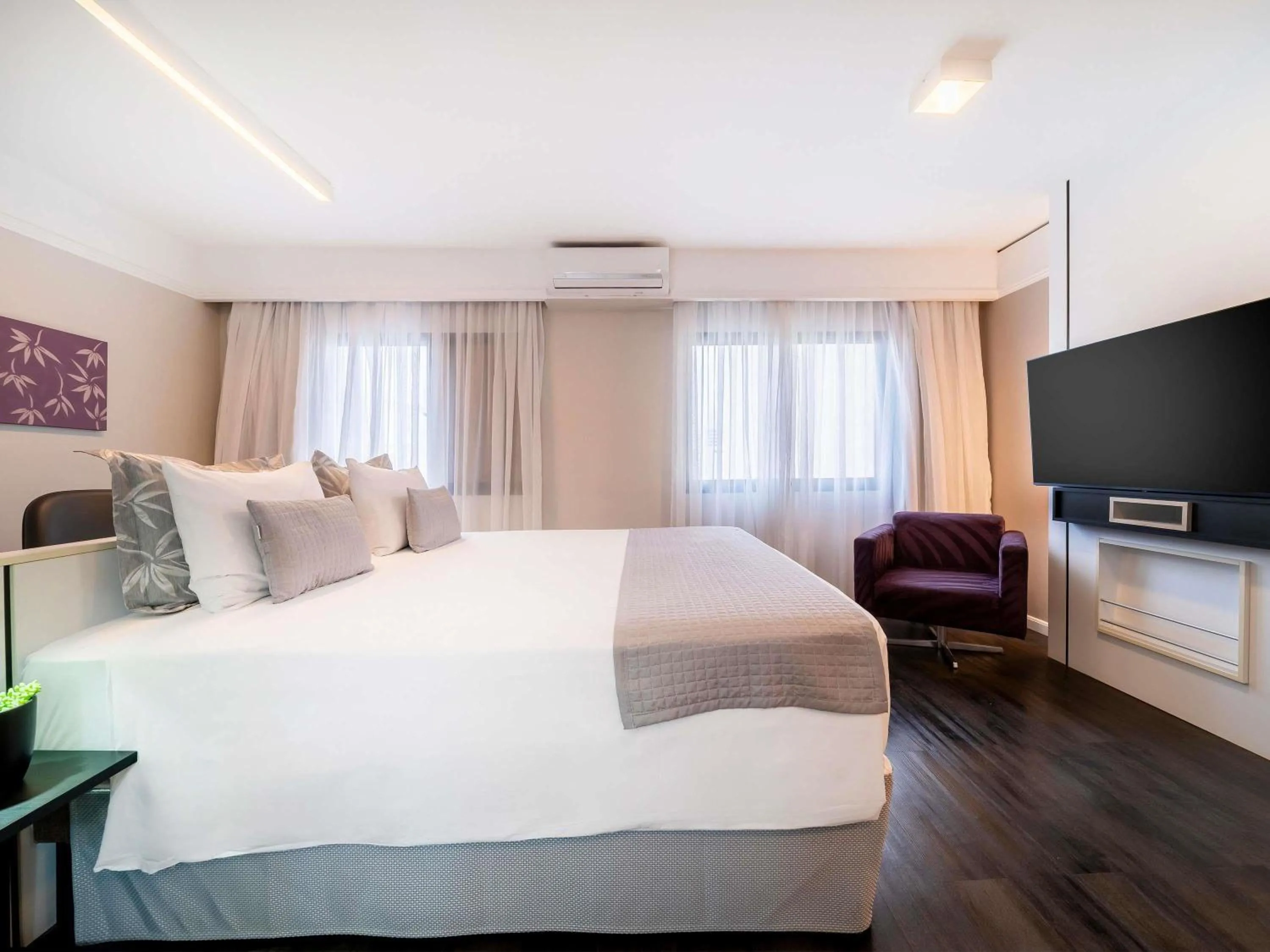 Bedroom, Bed in Mercure São Paulo Ibirapuera Privilege