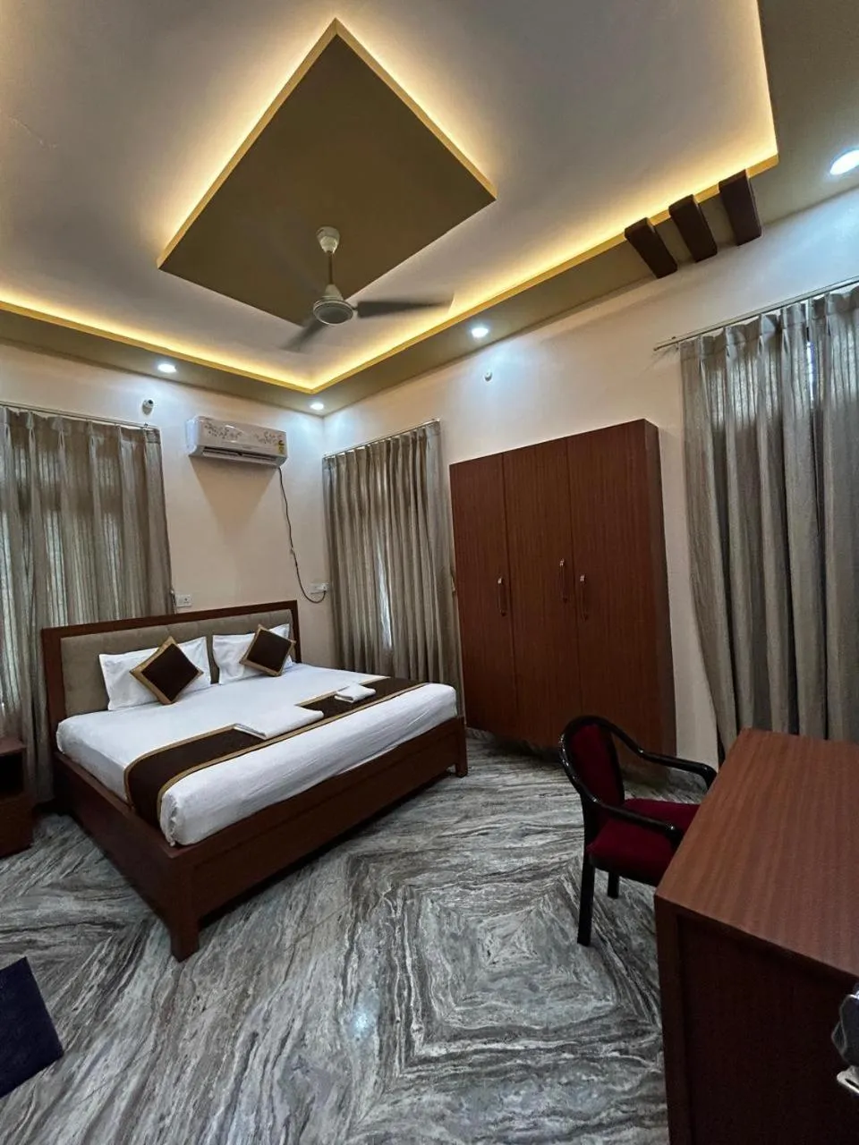Bed in Kashyaam Inn
