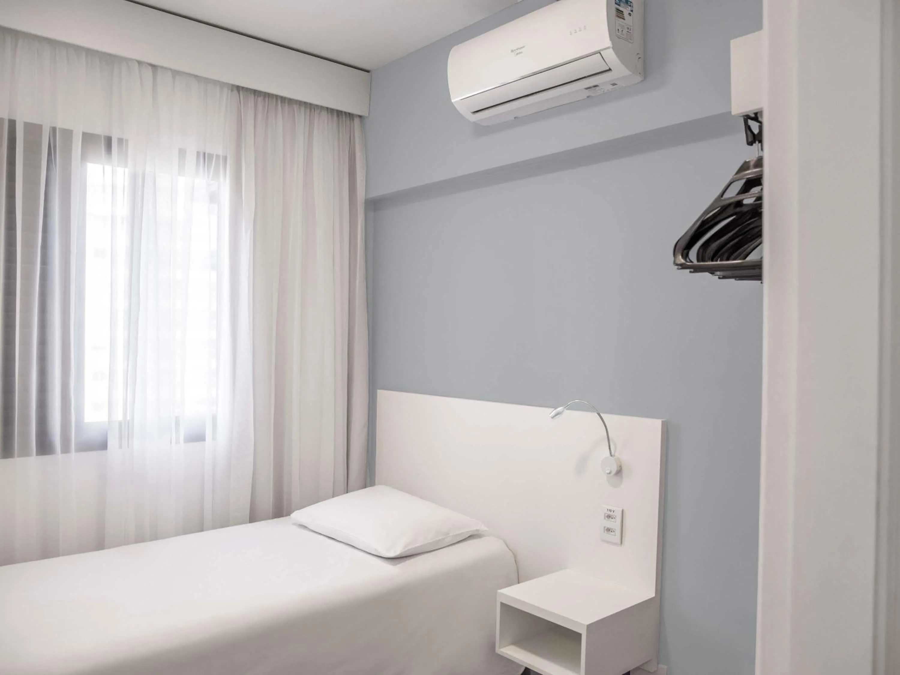 Bedroom, Bed in Mercure São Paulo Berrini