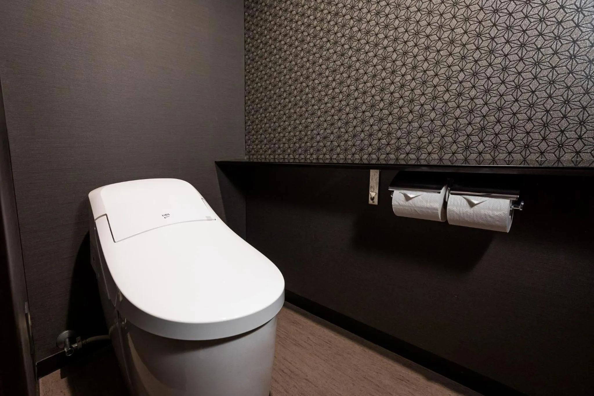 Toilet in Rinn Kiyomizu Gion