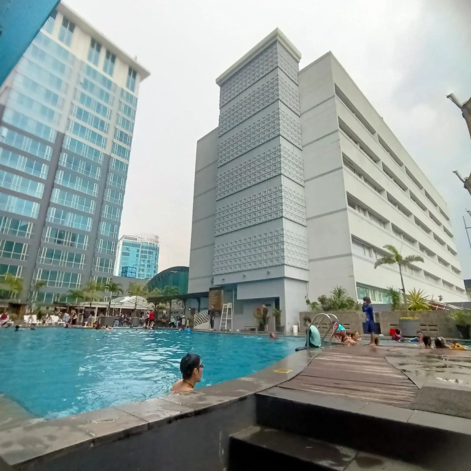 eL Royale Apartment by Faris Property