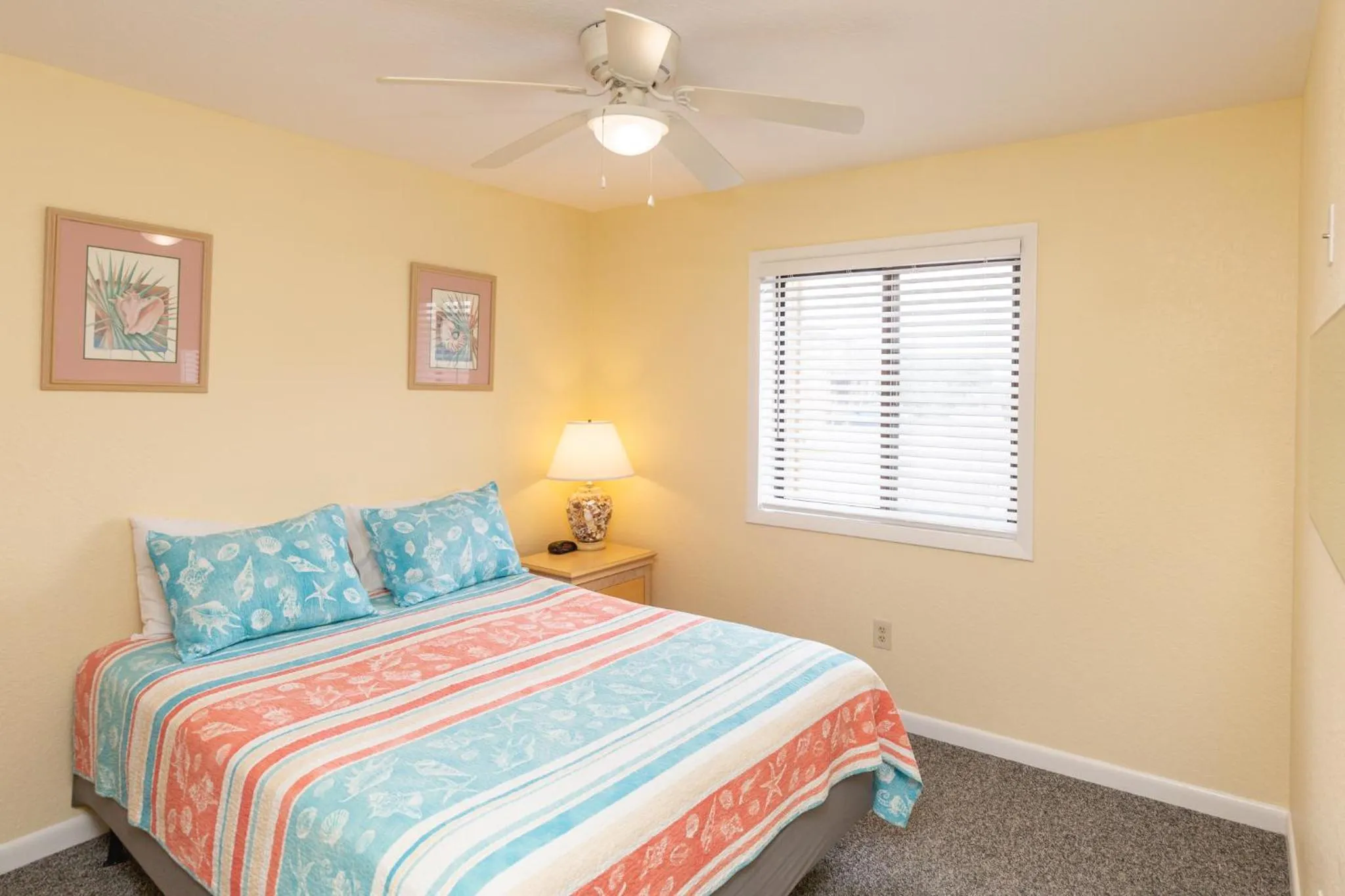 Bed in Sea Scape Beach and Golf Villas