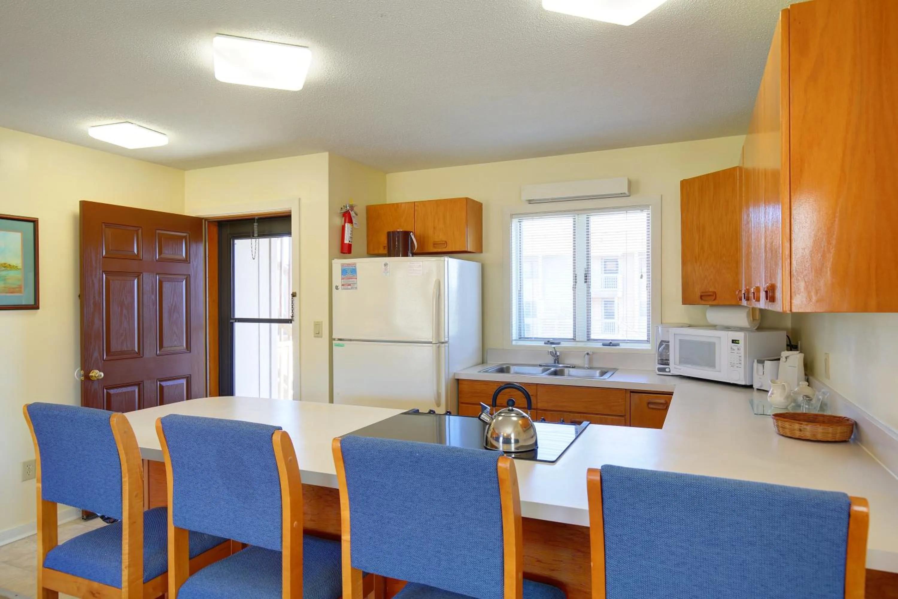 Kitchen or kitchenette in Sea Scape Beach and Golf Villas