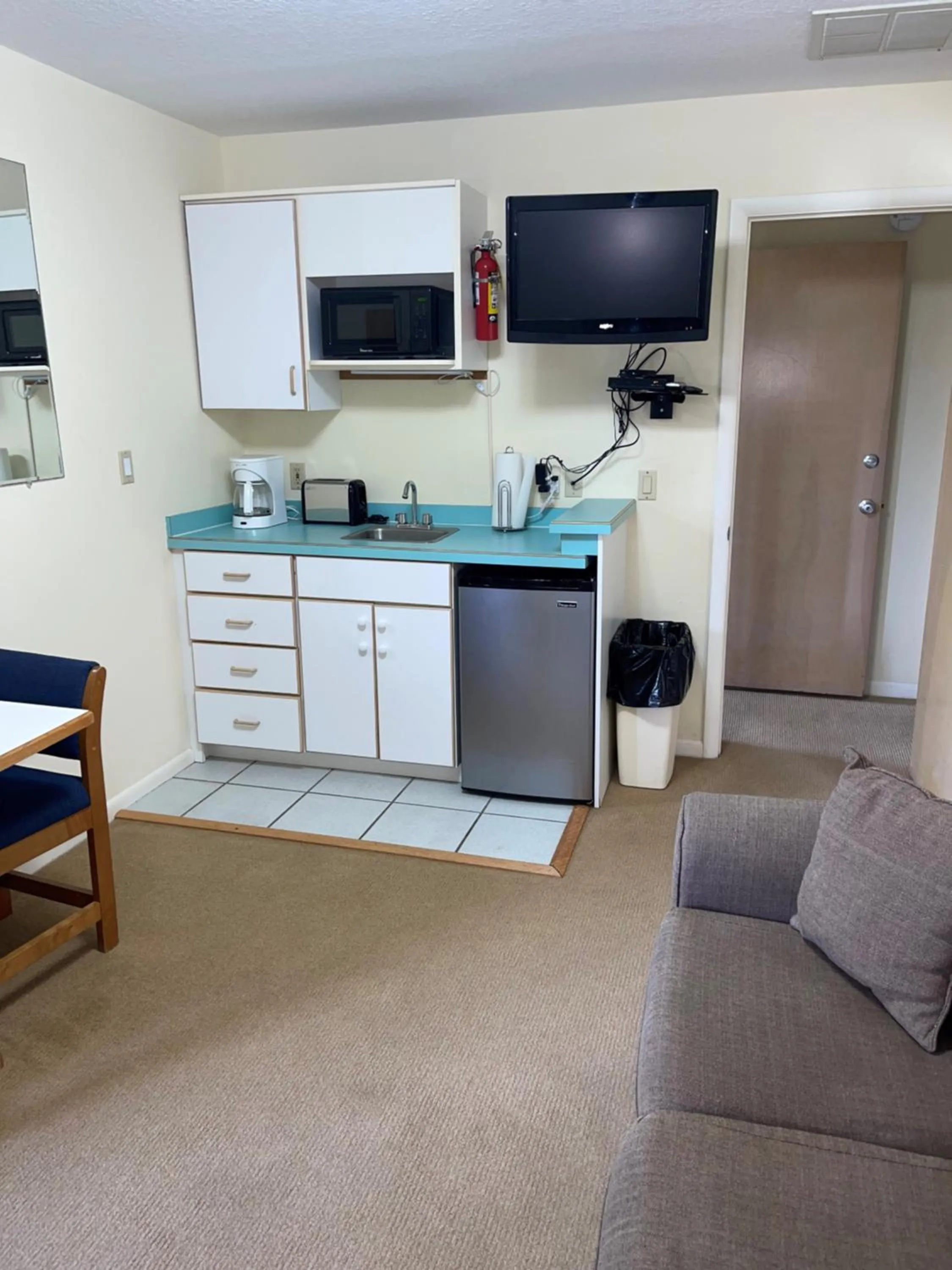 Kitchen or kitchenette in Sea Scape Beach and Golf Villas