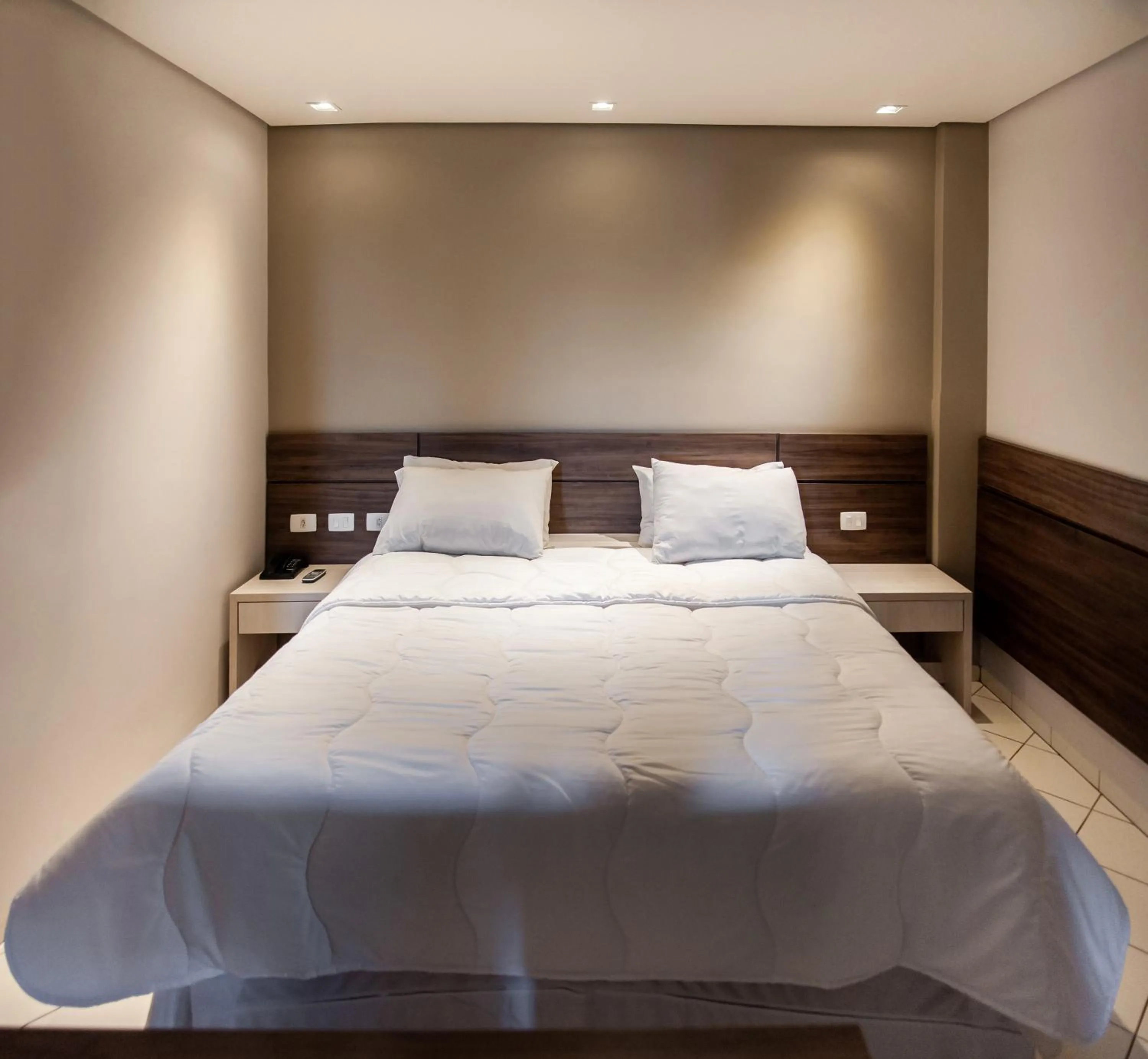 Bedroom, Bed in London Hotel Londrina