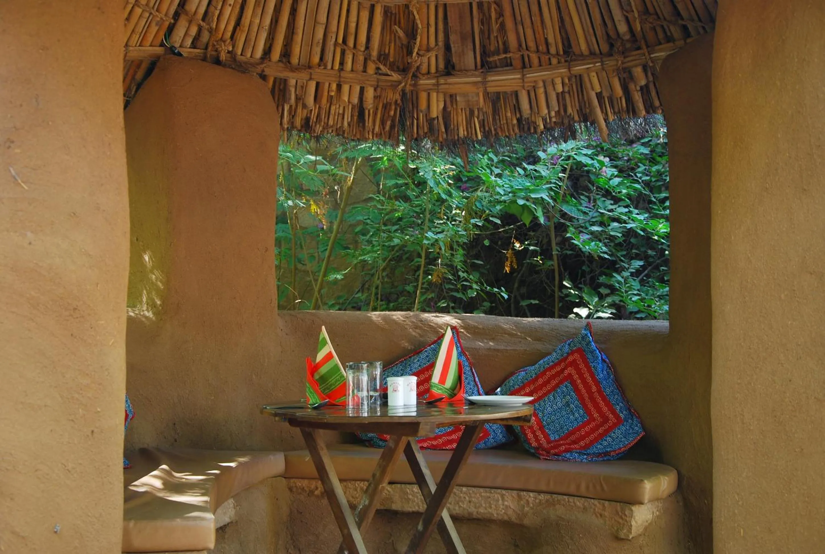 Restaurant/places to eat in MANVĀR SHERGARH, THE DESERT RESORT