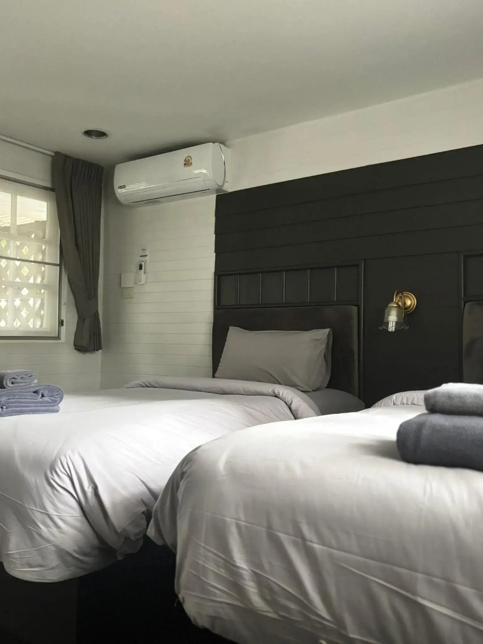 Deluxe Twin Room in Luna Hut Resort Deluxe Twin Room in Luna Hut Resort