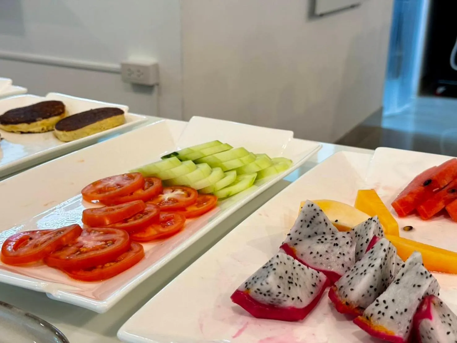 Restaurant/places to eat in Luna Hut Resort