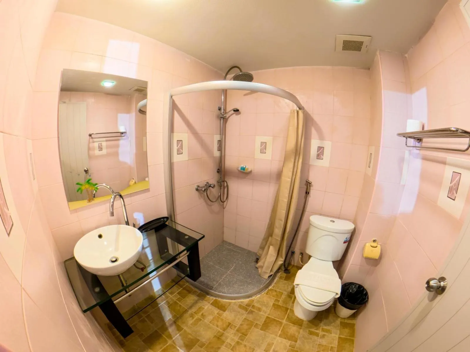 Bathroom in Luna Hut Resort