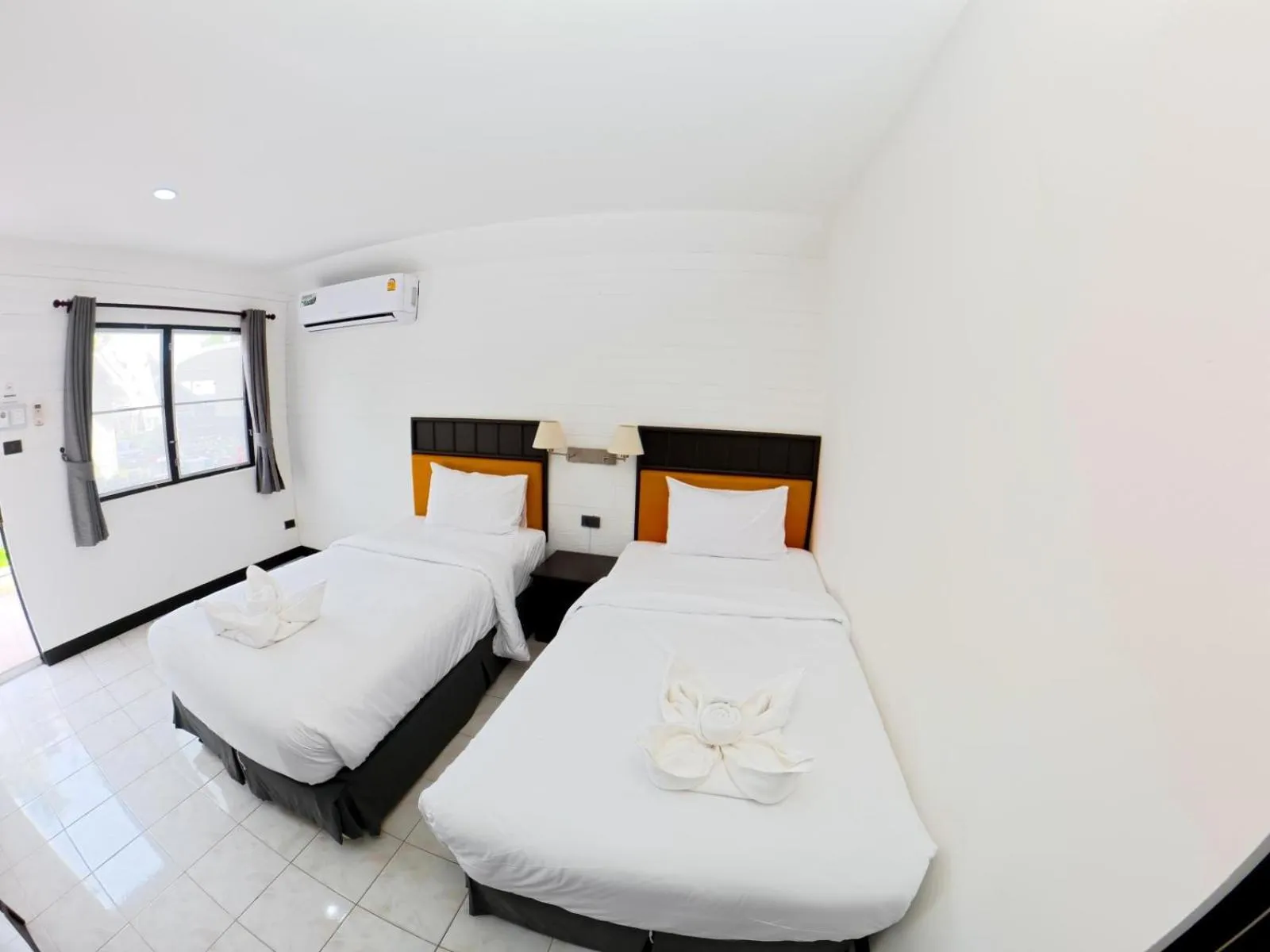 Bedroom, Bed in Luna Hut Resort