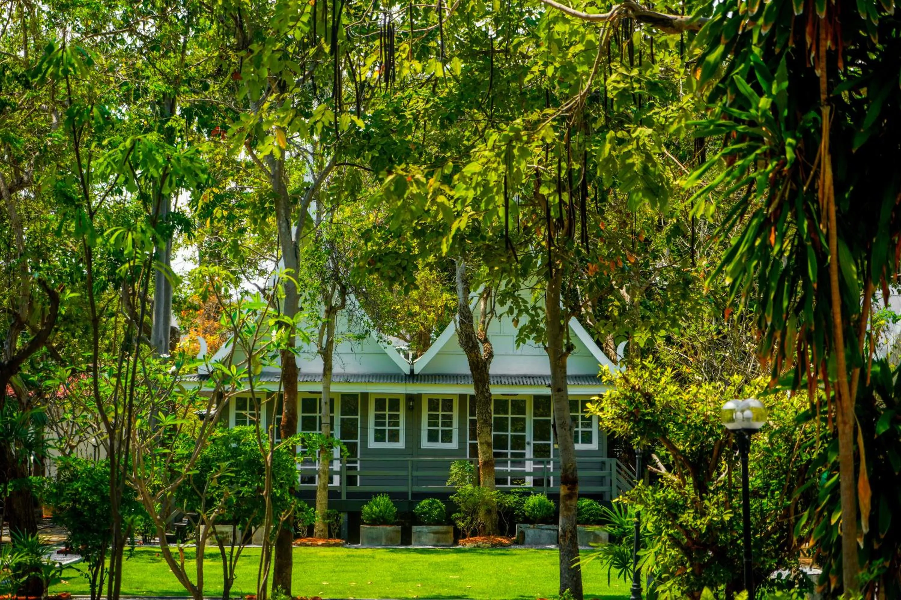 Garden in Luna Hut Resort
