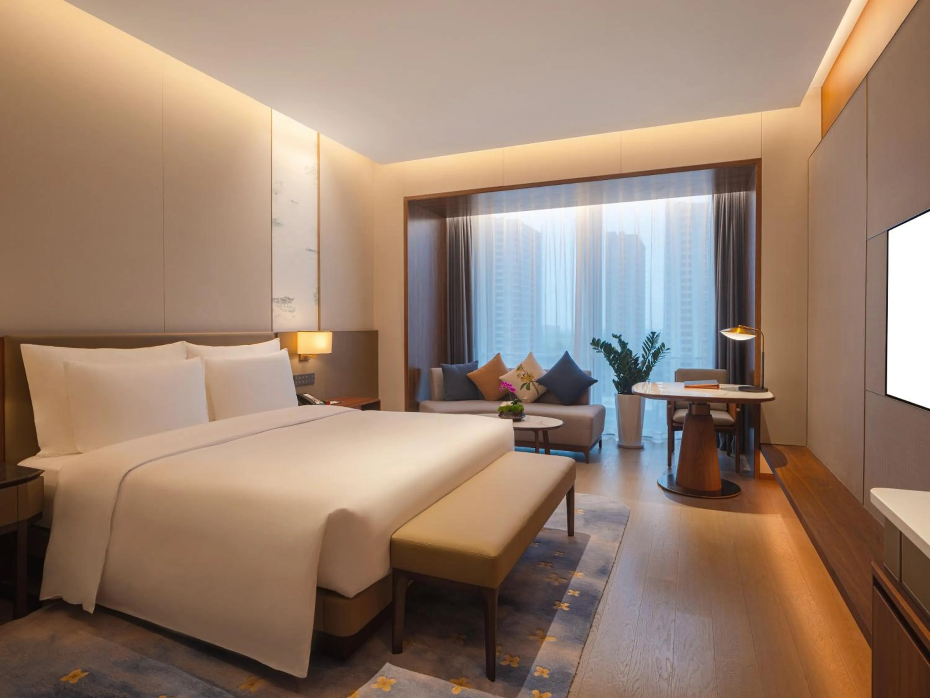 Bedroom, Bed in Suzhou International Conference Hotel